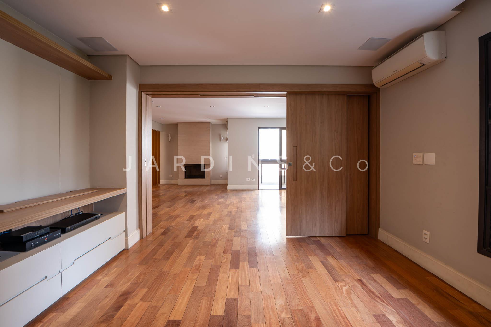 Apartamento no Indianópolis