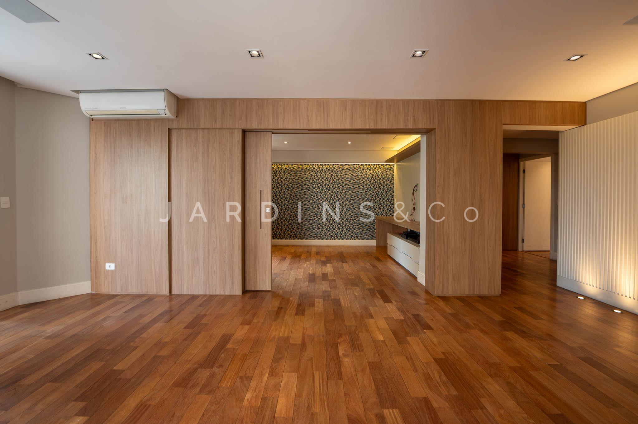 Apartamento no Indianópolis
