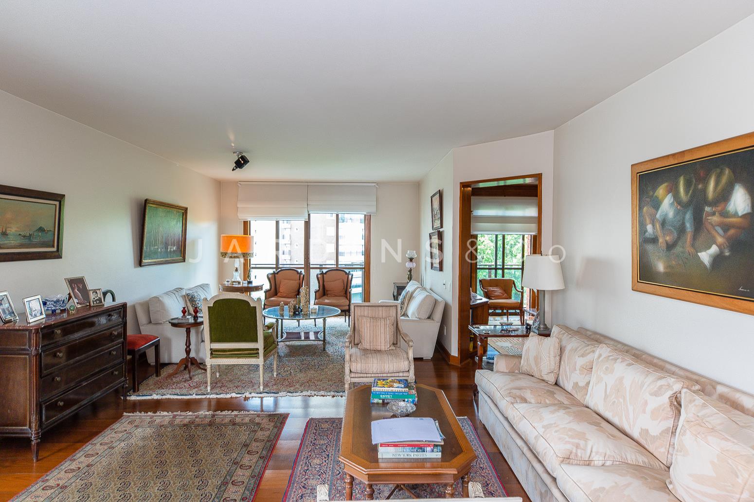 Apartamento no Moema Pássaros