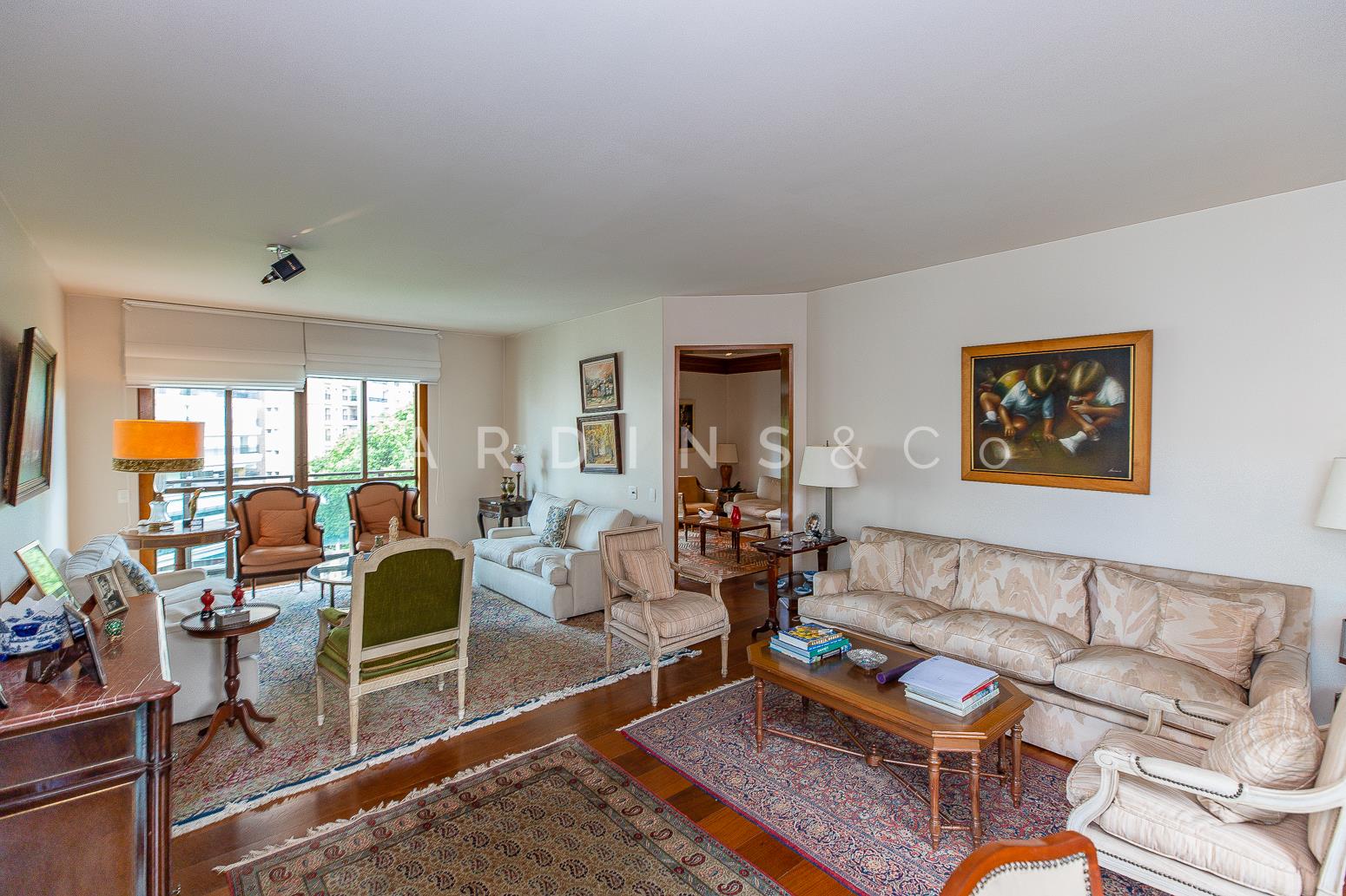 Apartamento no Moema Pássaros