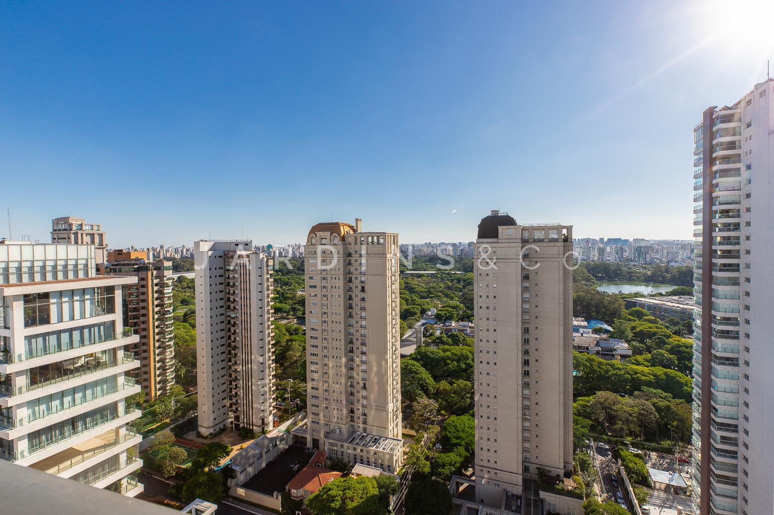 Apartamento no Paraíso