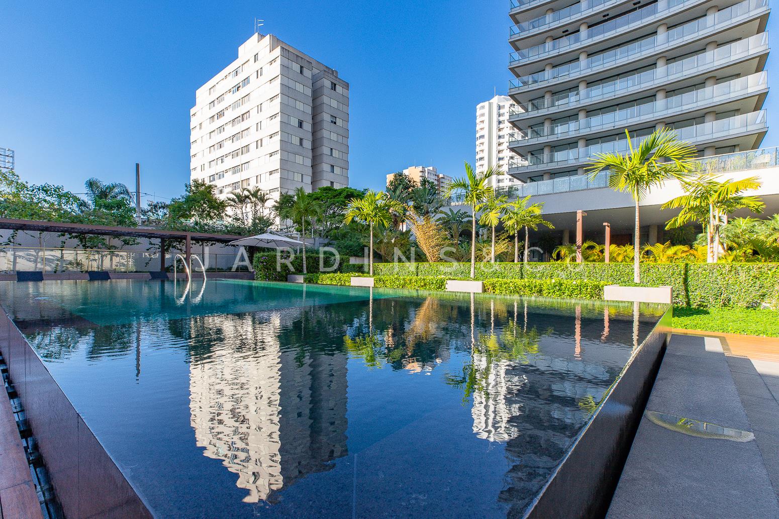 Apartamento no Paraíso