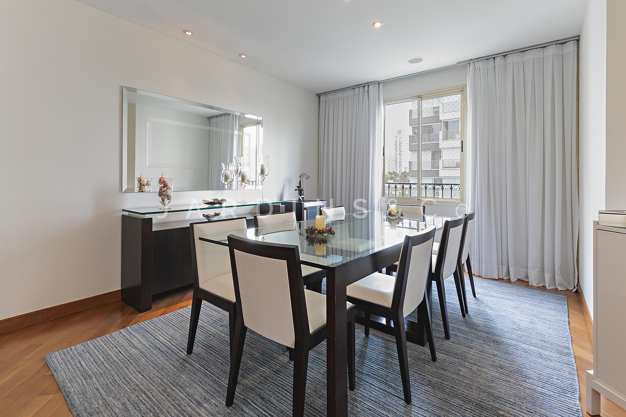 Apartamento no Paraíso