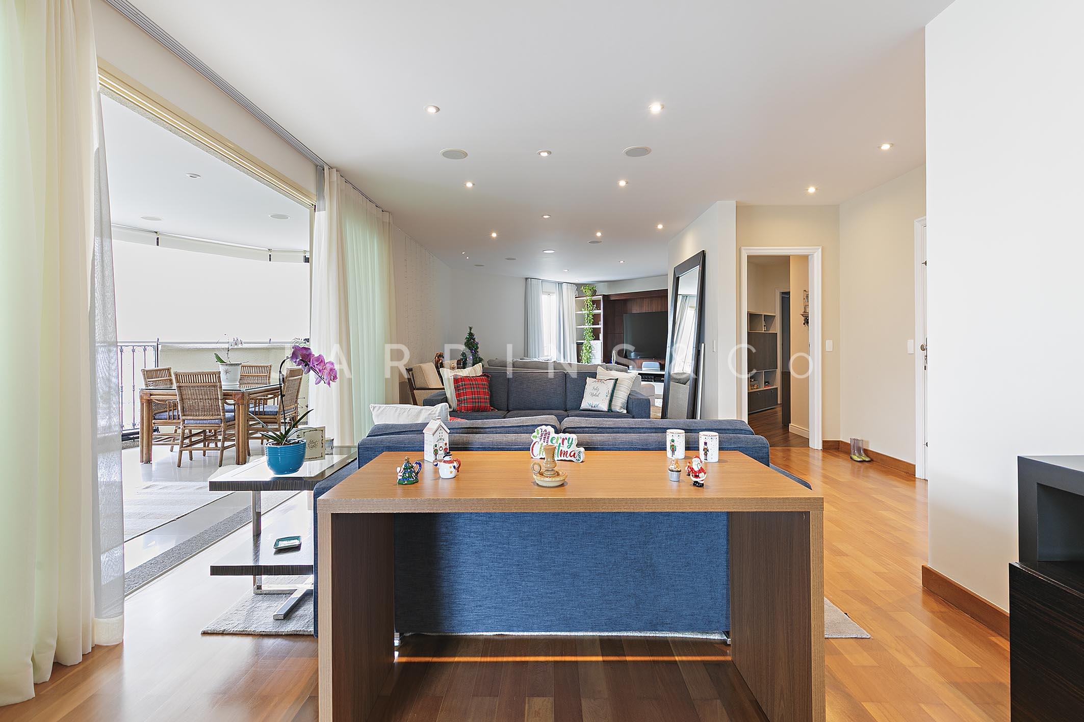 Apartamento no Paraíso