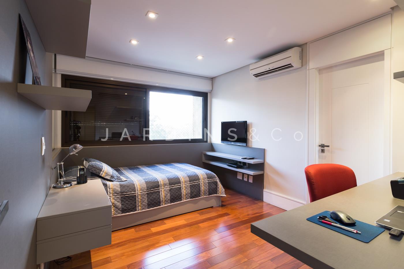 Apartamento no Jardim Luzitânia