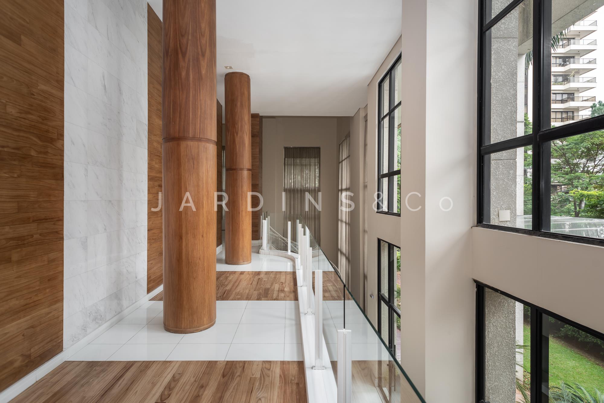 Apartamento no Moema Índios