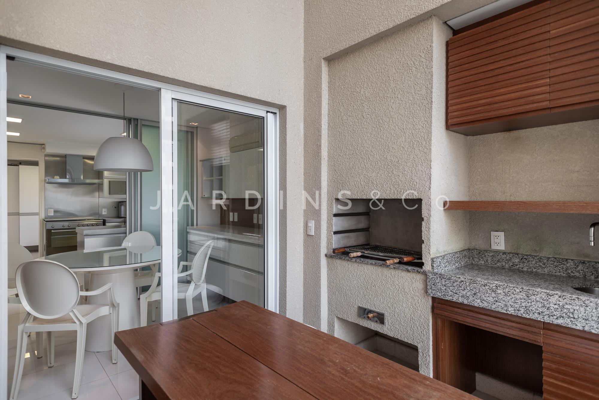 Apartamento no Moema Índios