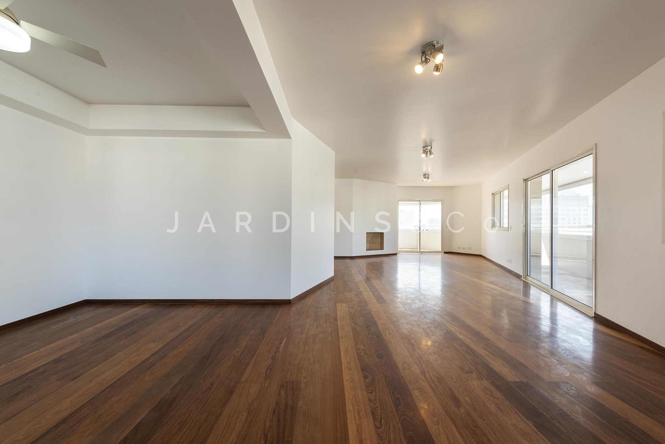 Apartamento no Paraíso