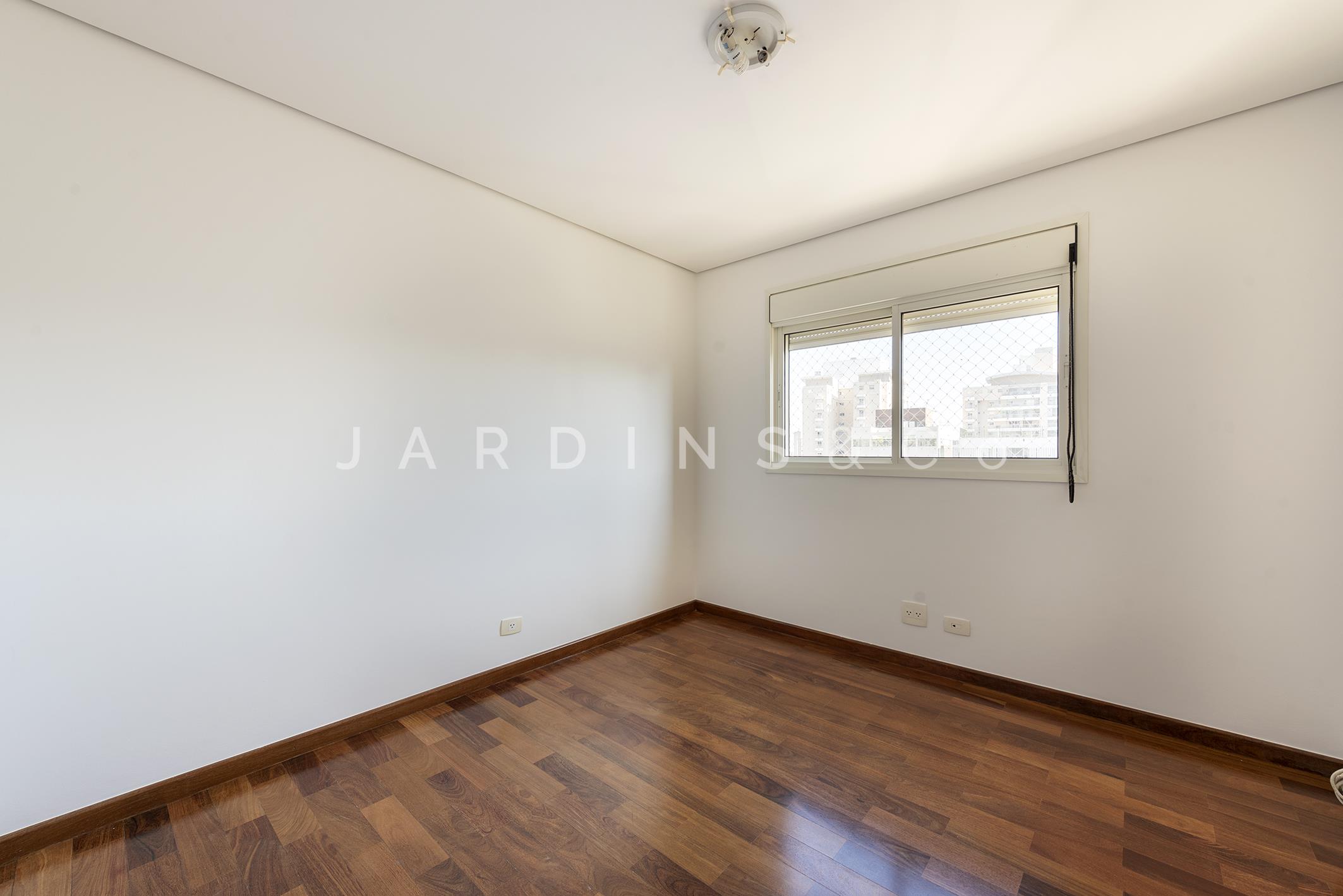 Apartamento no Paraíso