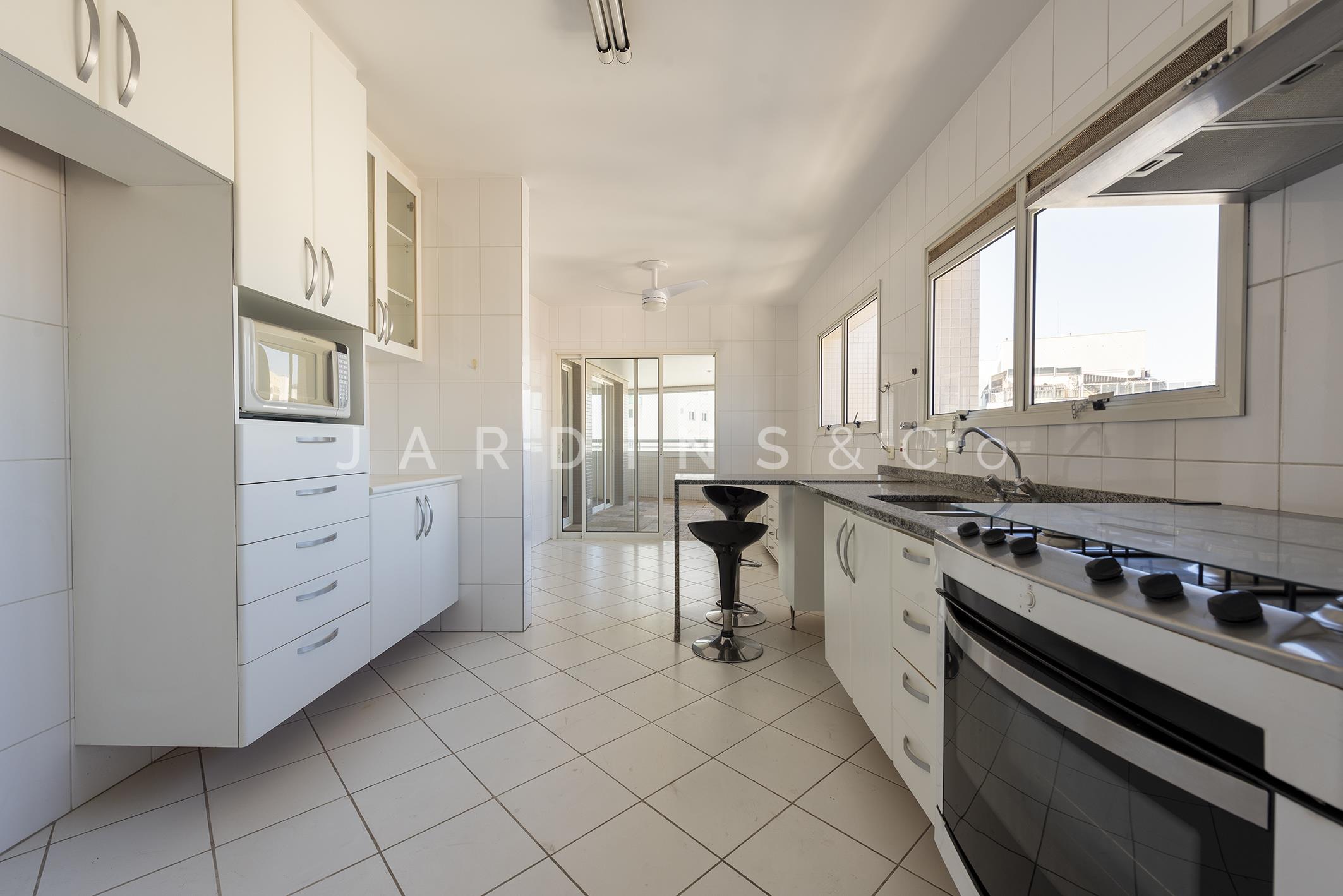 Apartamento no Paraíso