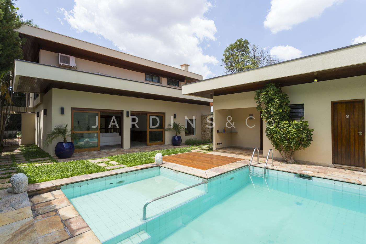 Casa no Jardim Guedala