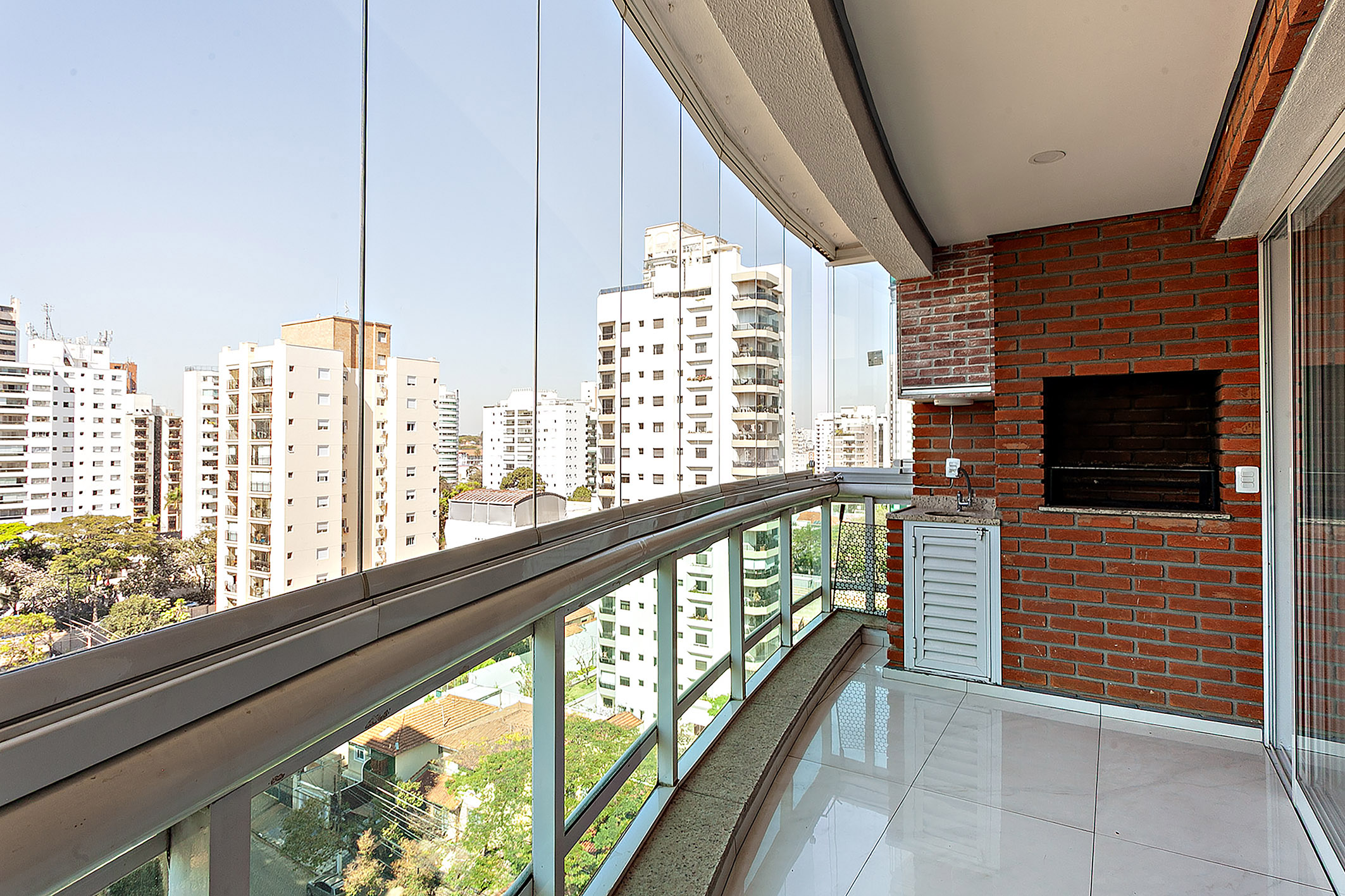 Apartamento no Moema Índios