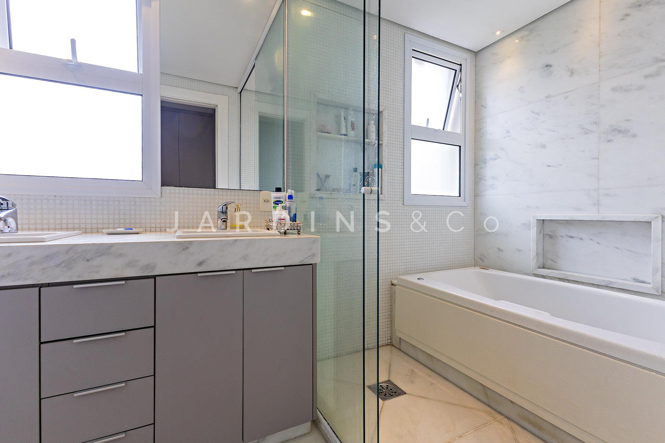 Apartamento no Paraíso