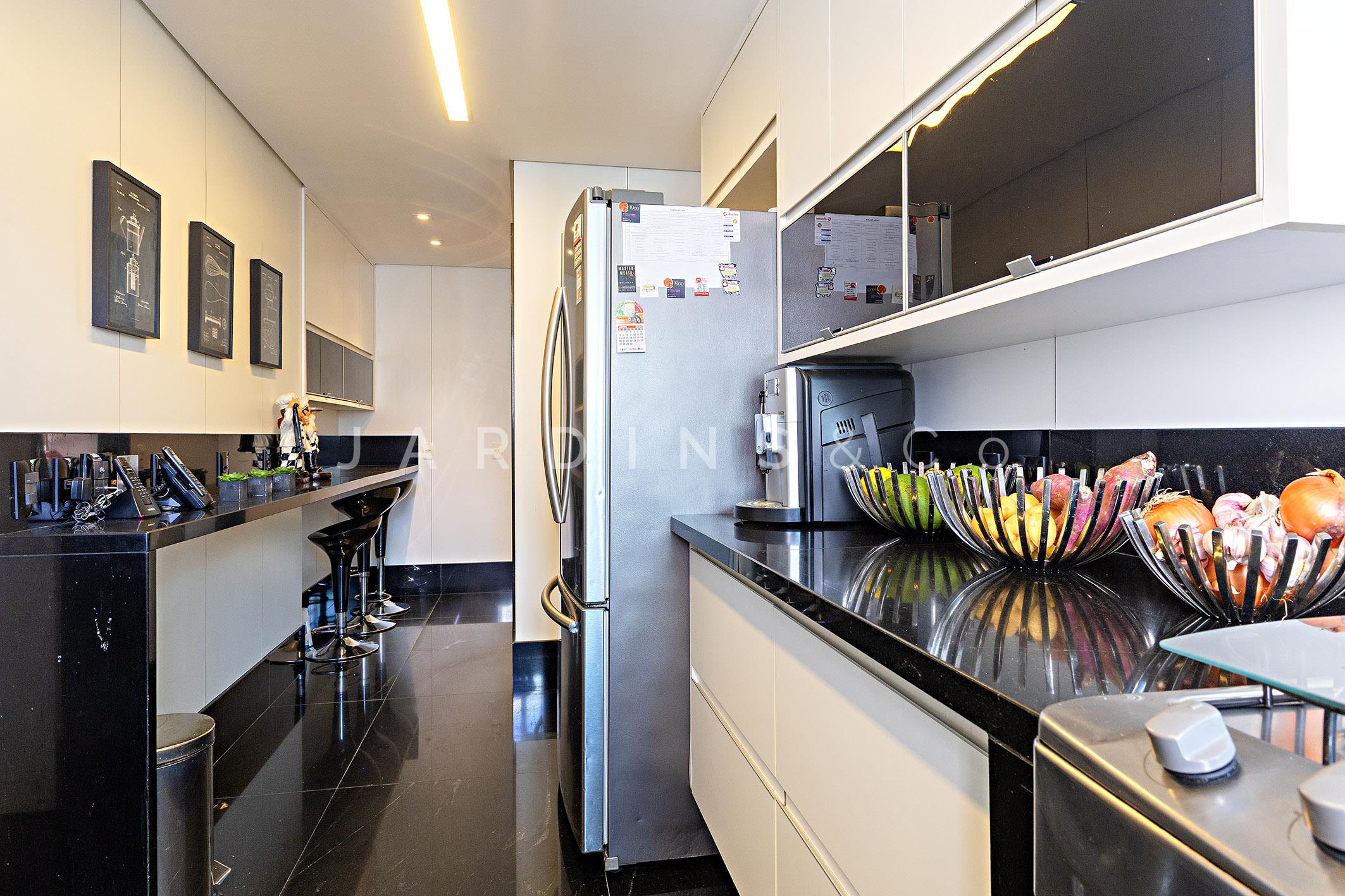 Apartamento no Paraíso