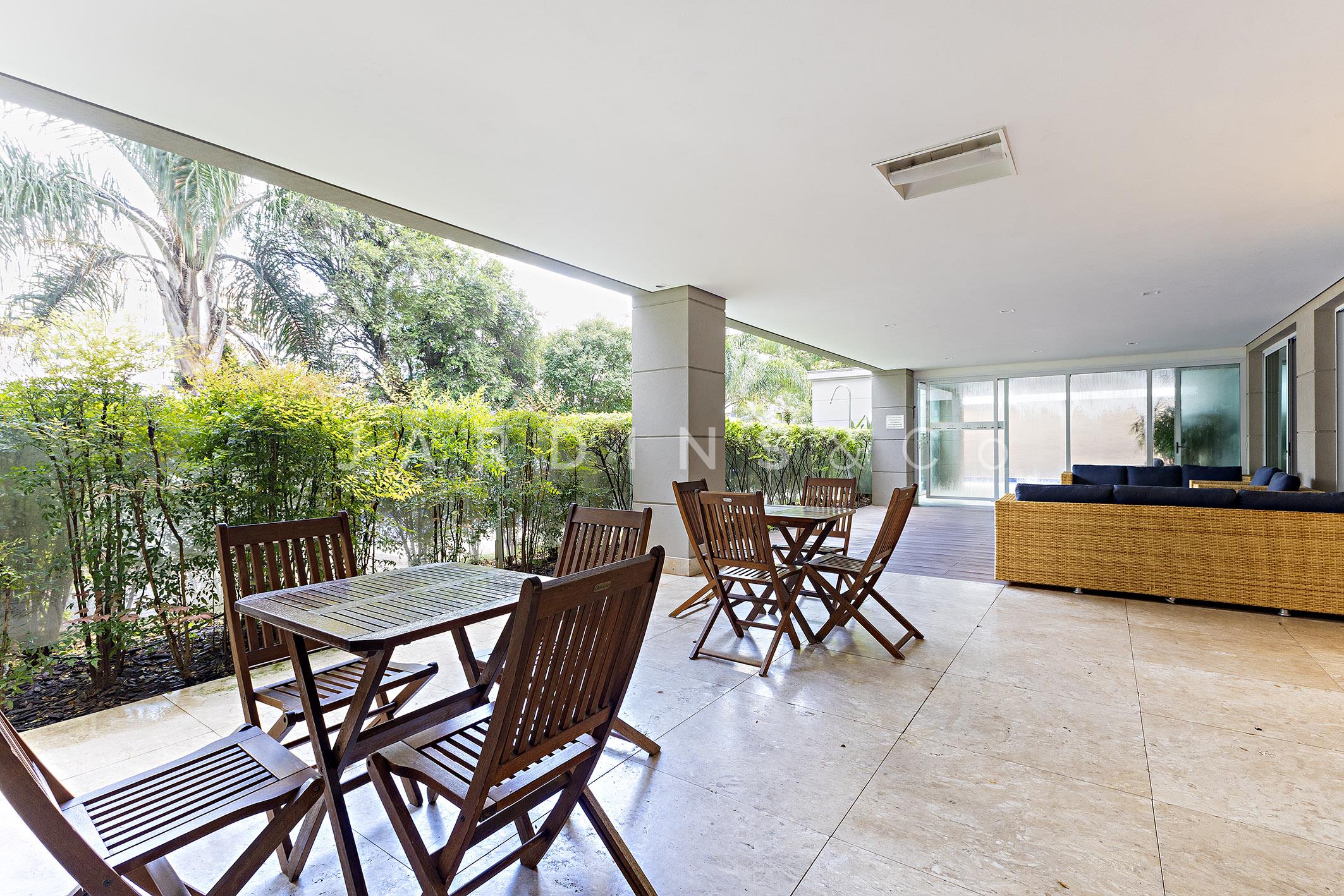 Apartamento no Paraíso