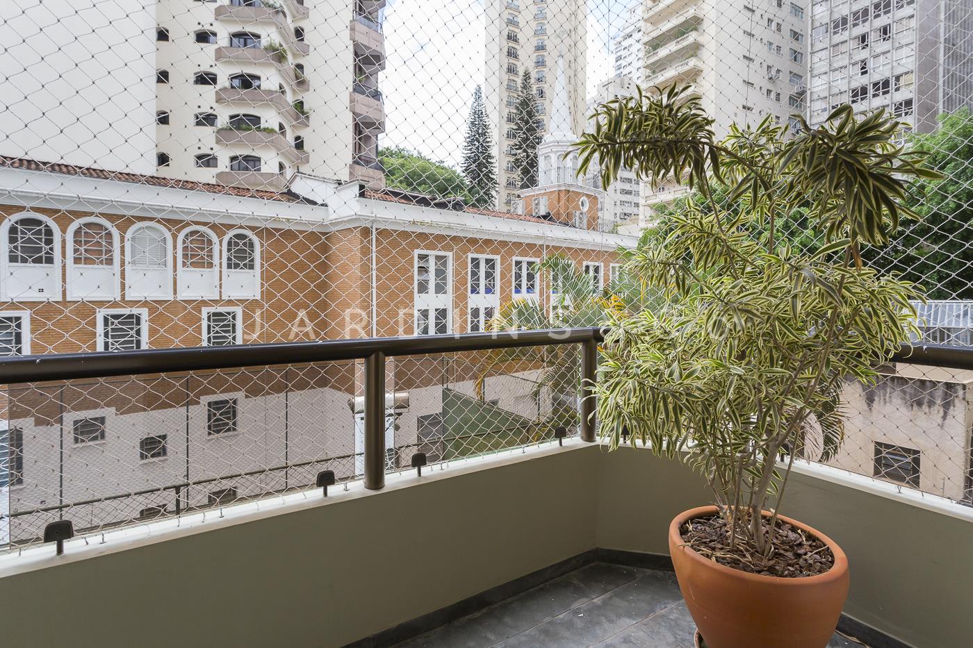 Apartamento no Cerqueira César