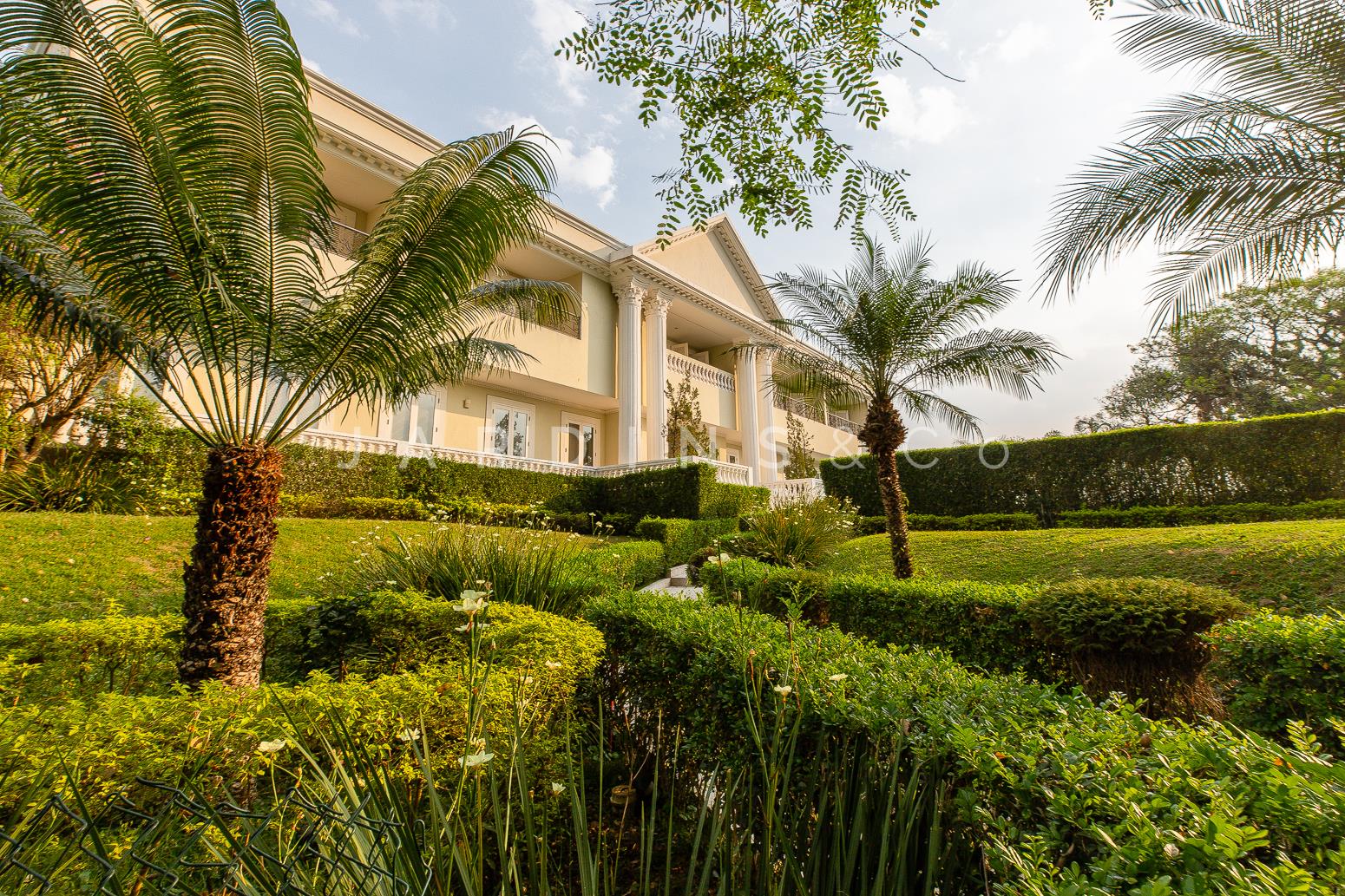 Casa em Condomínio no Retiro Morumbi