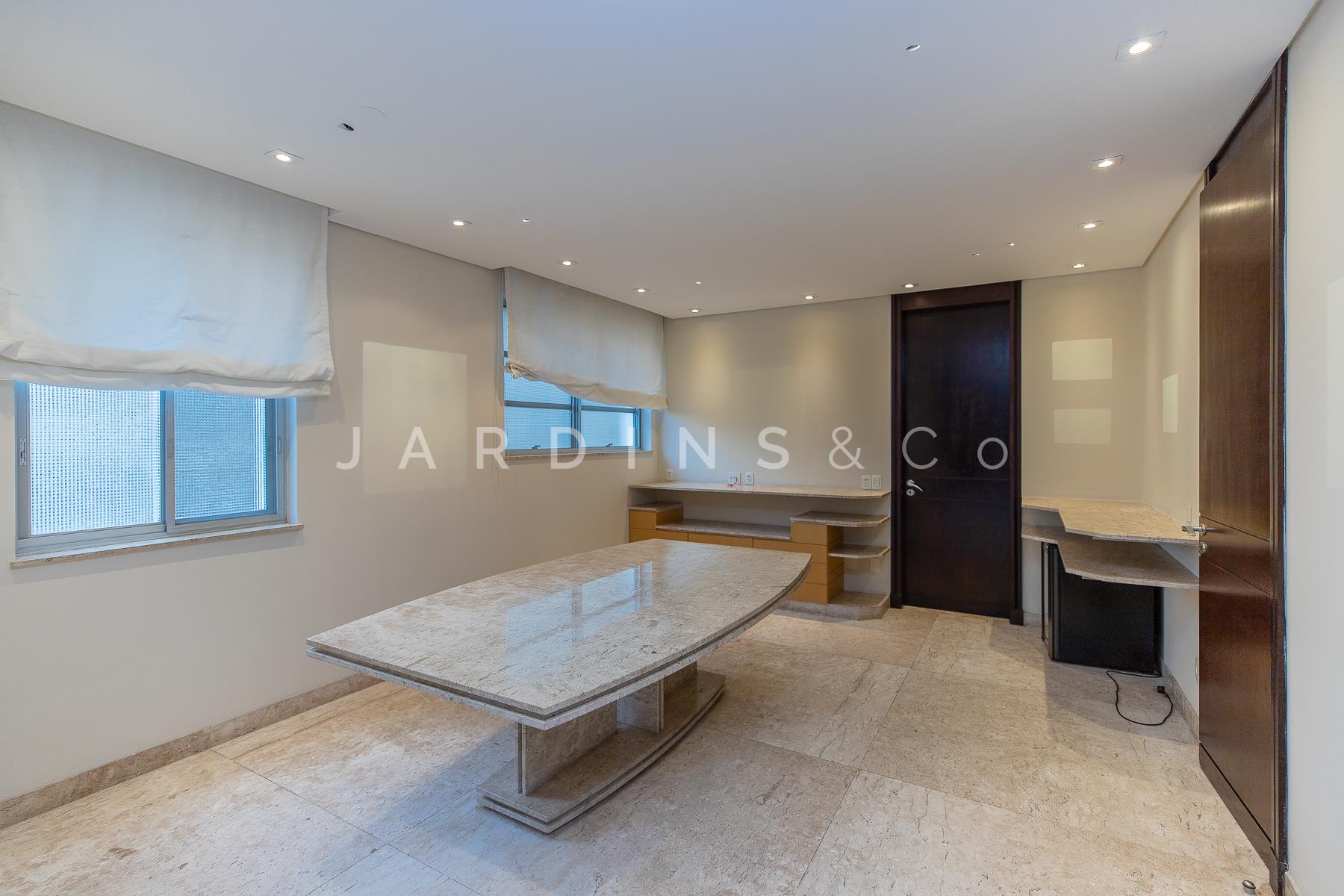 Apartamento no Jardim Europa