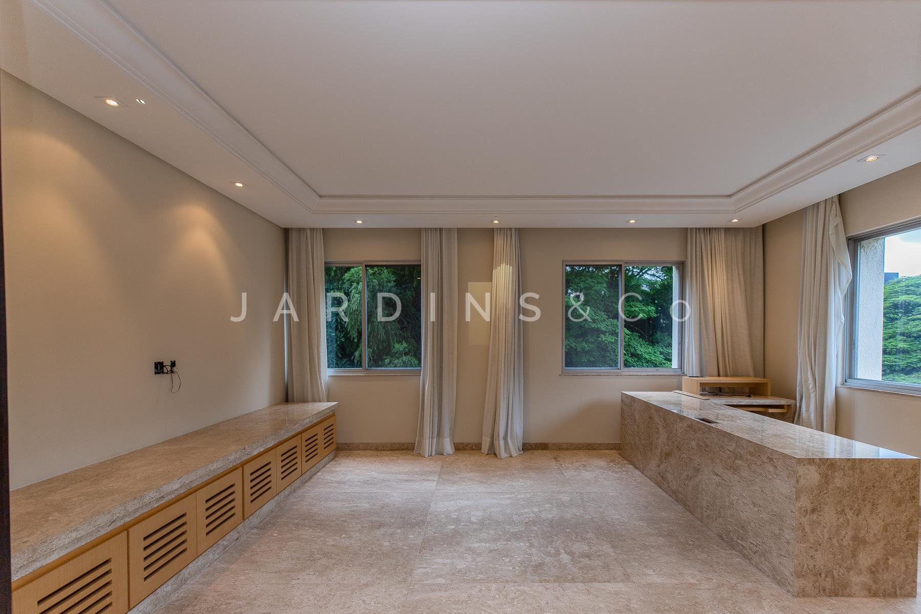Apartamento no Jardim Europa