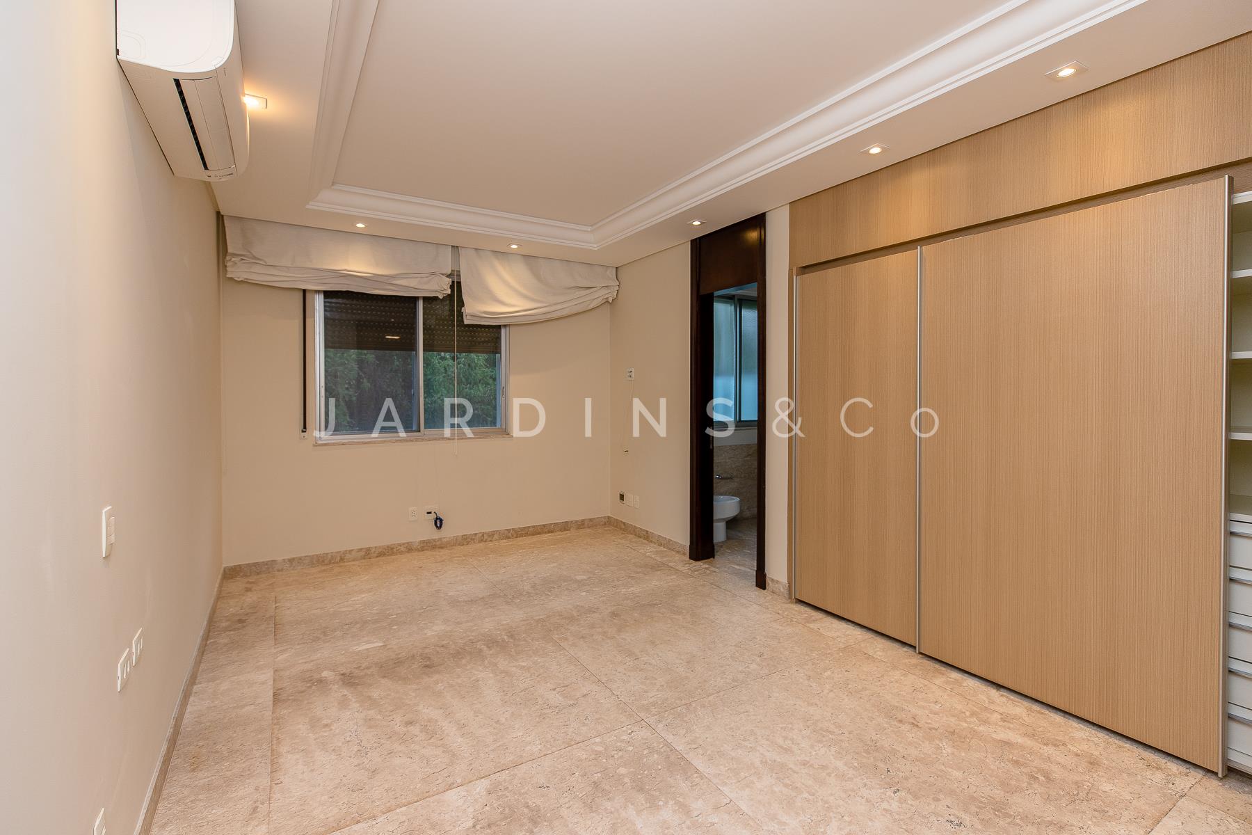 Apartamento no Jardim Europa