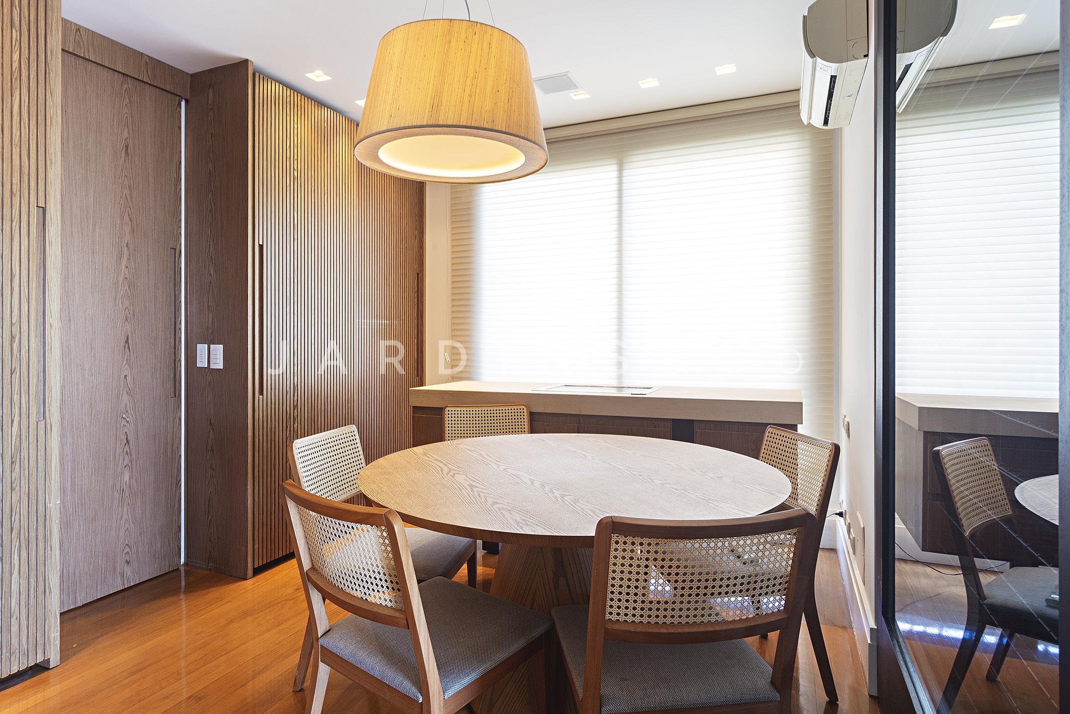 Apartamento no Paraíso