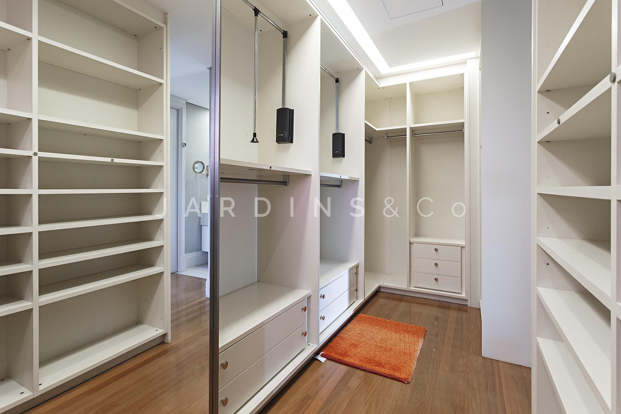 Apartamento no Paraíso