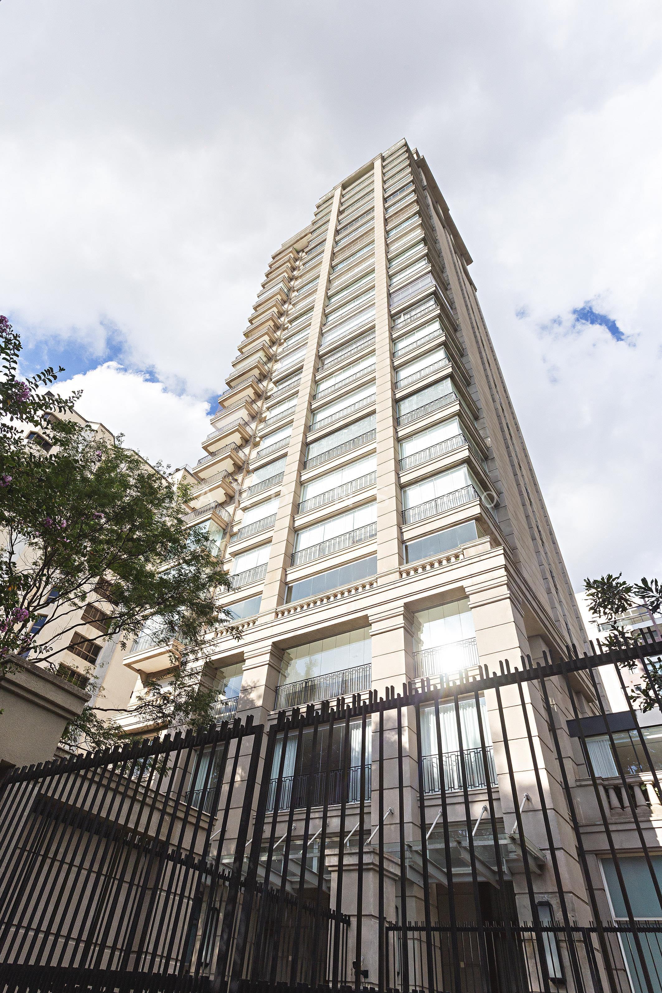 Apartamento no Paraíso