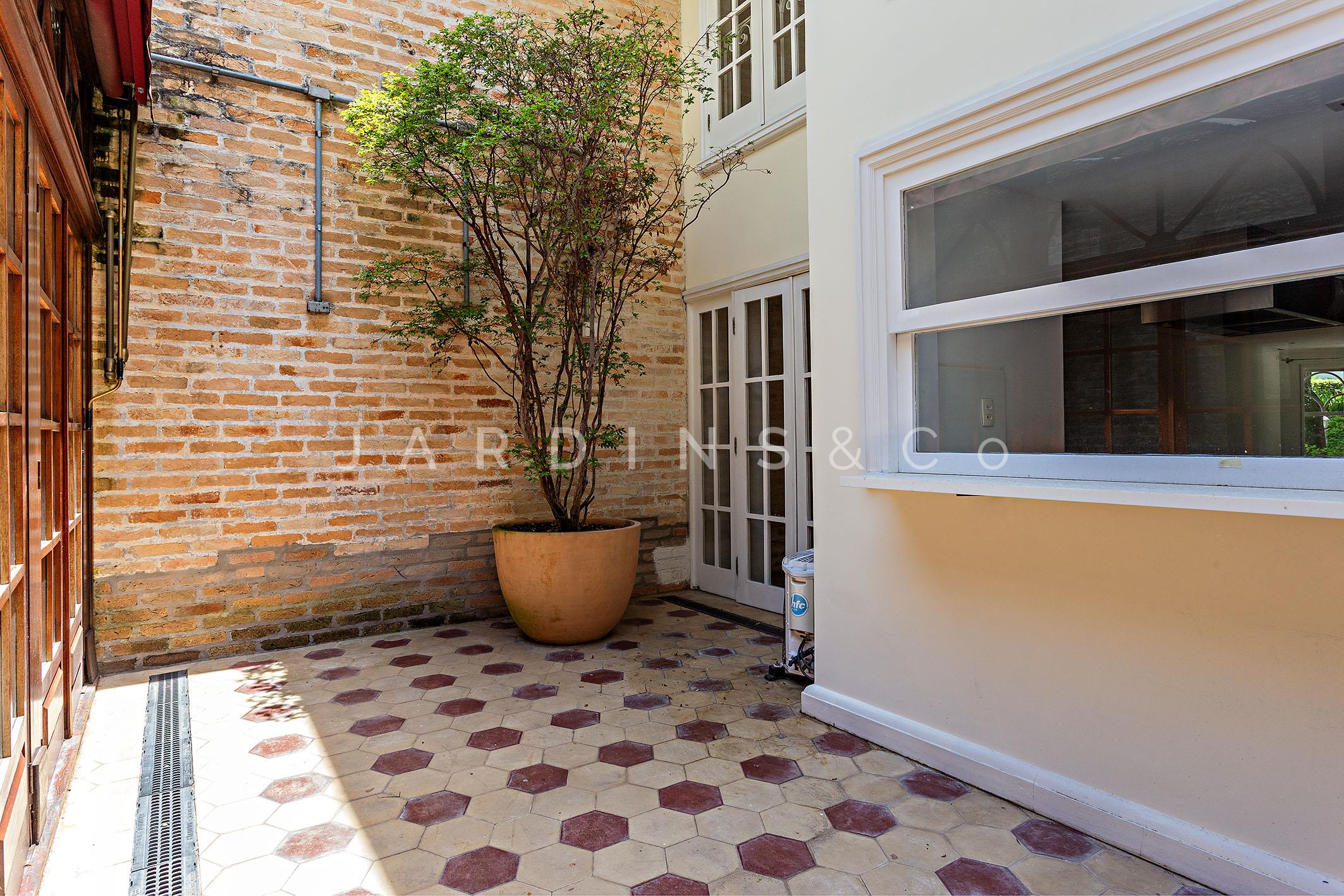 Casa em Condomínio no Jardim Panorama