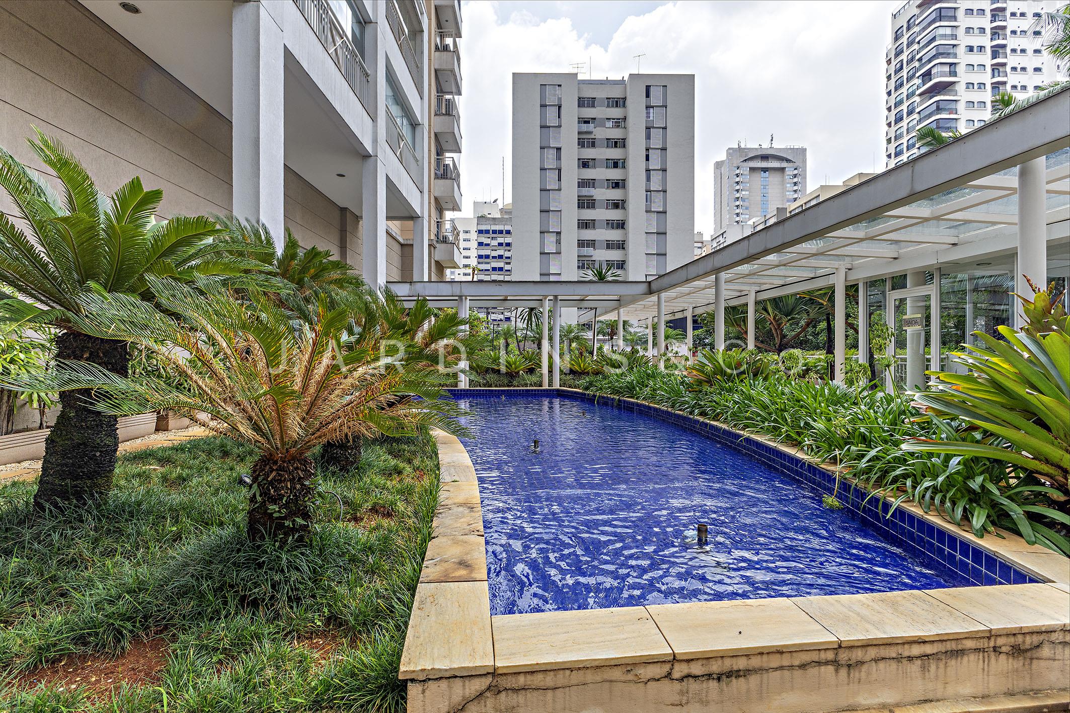 Apartamento no Paraíso