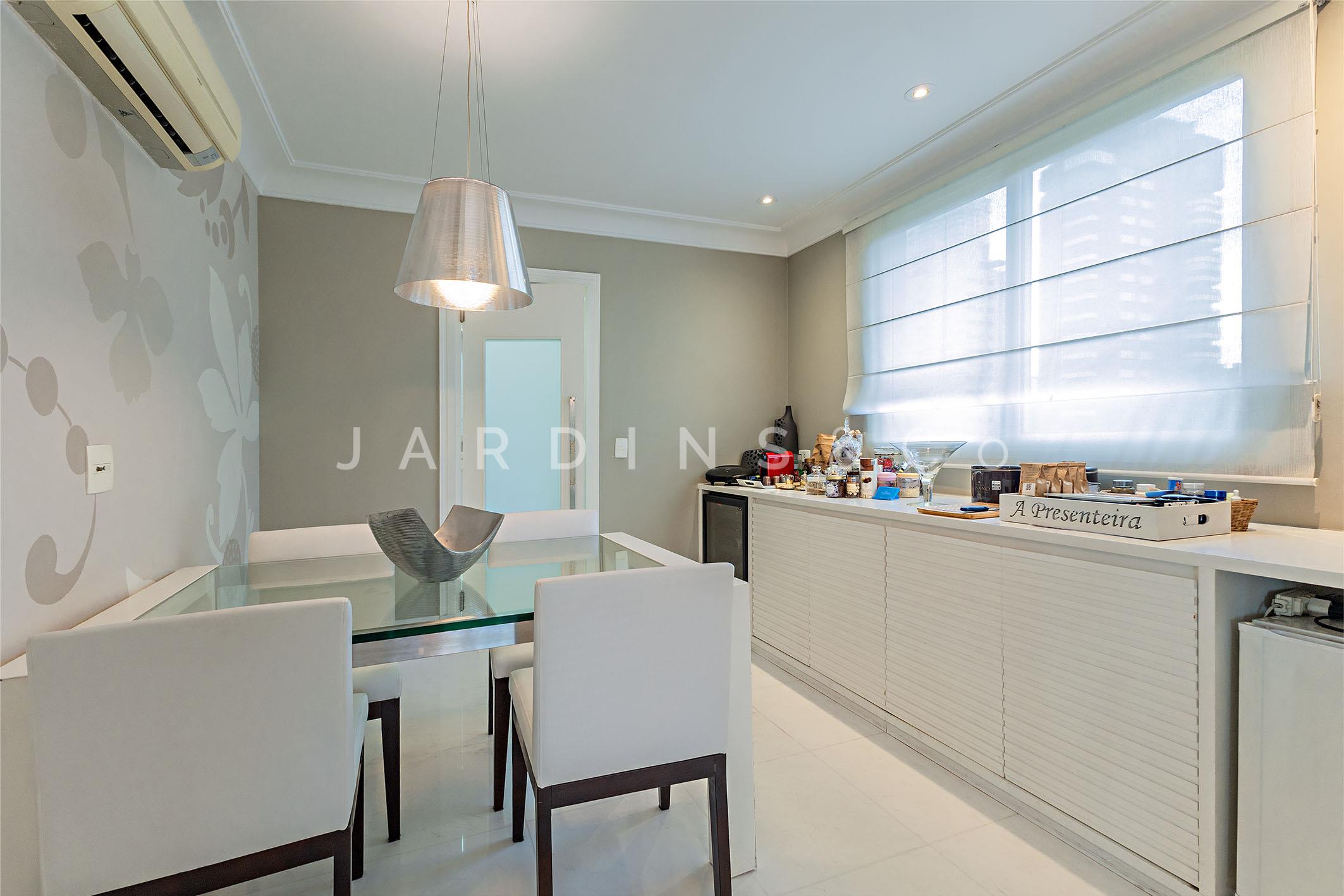 Apartamento no Paraíso