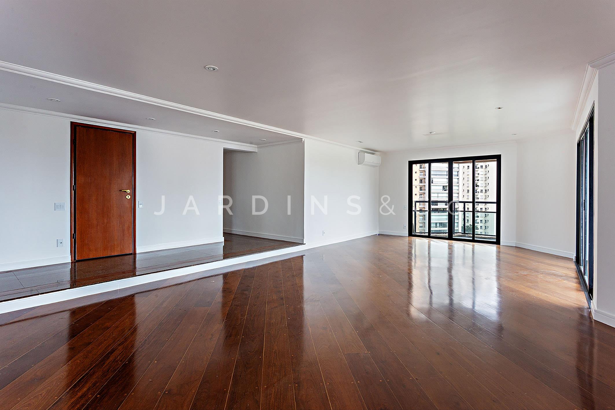 Apartamento no Moema