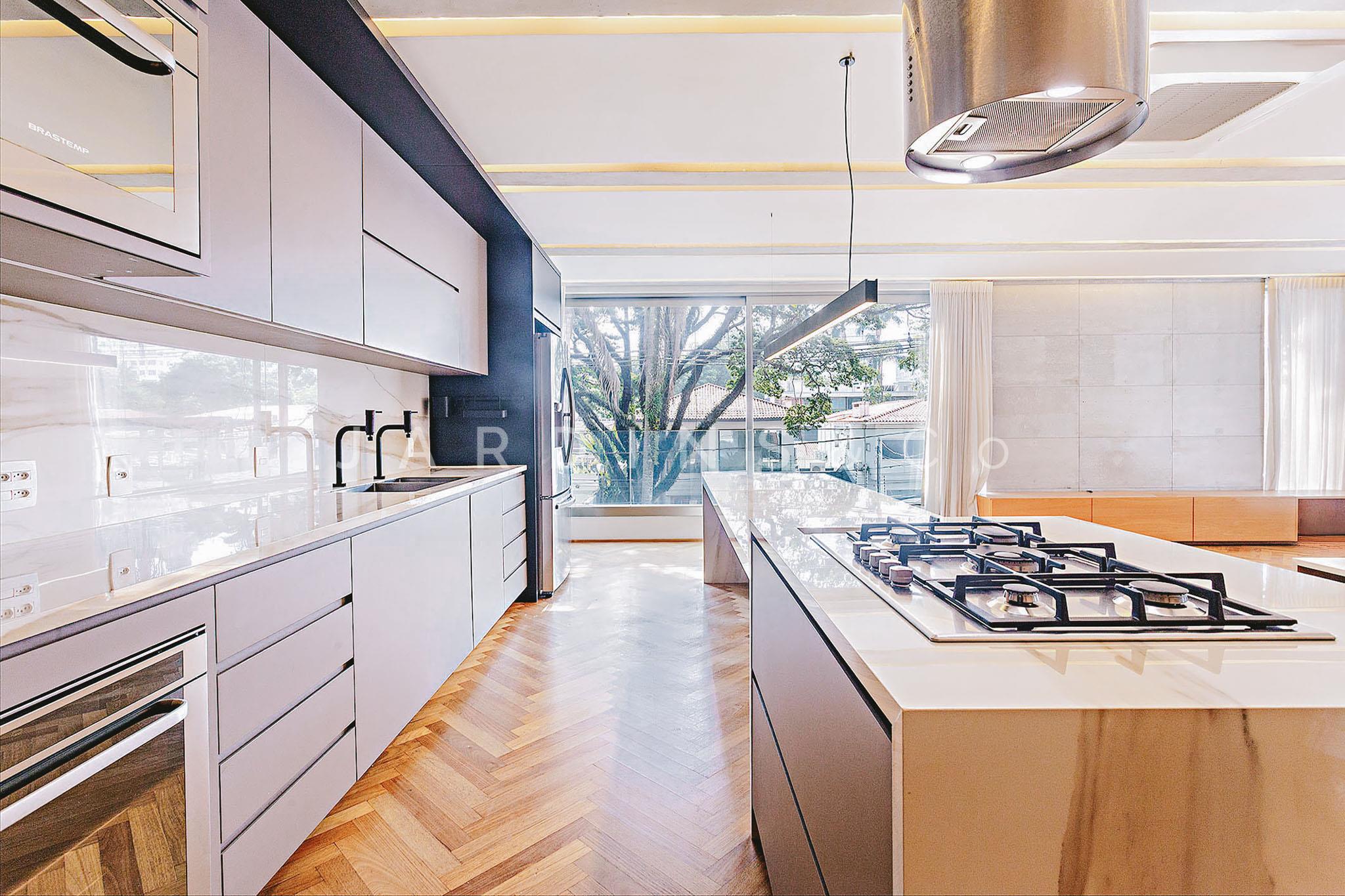 Cobertura no Jardim Europa