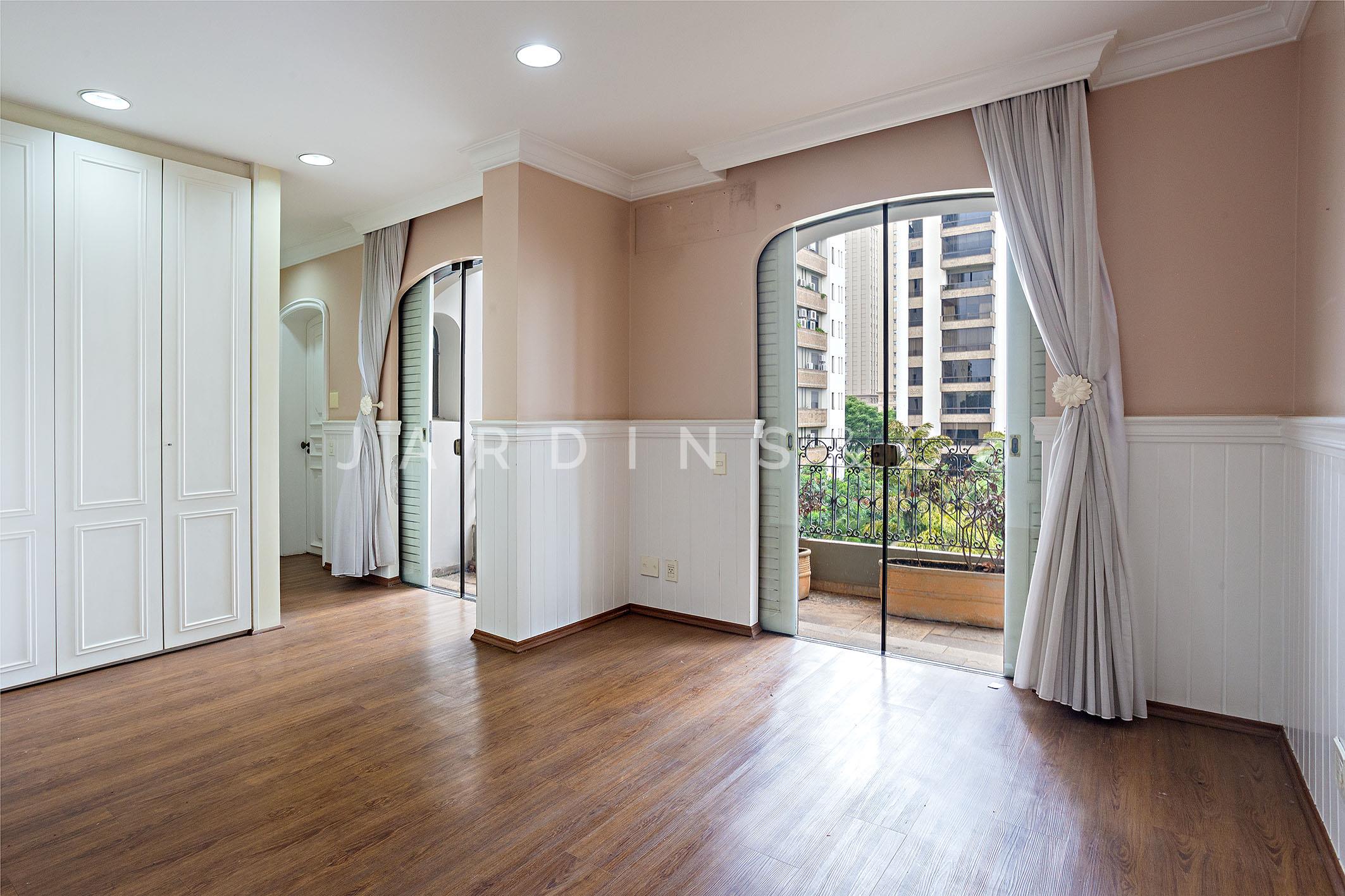 Apartamento no Alto de Pinheiros