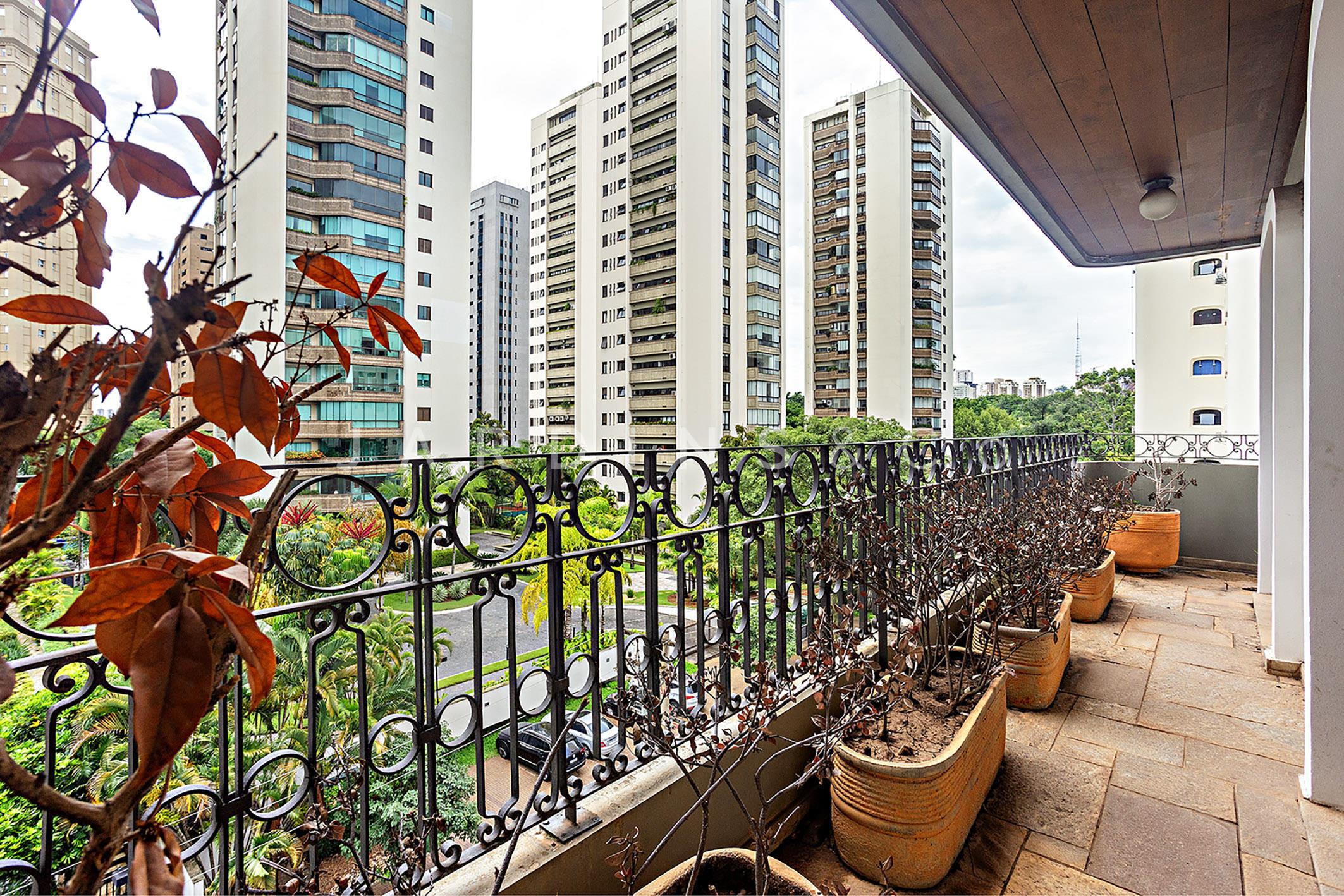 Apartamento no Alto de Pinheiros