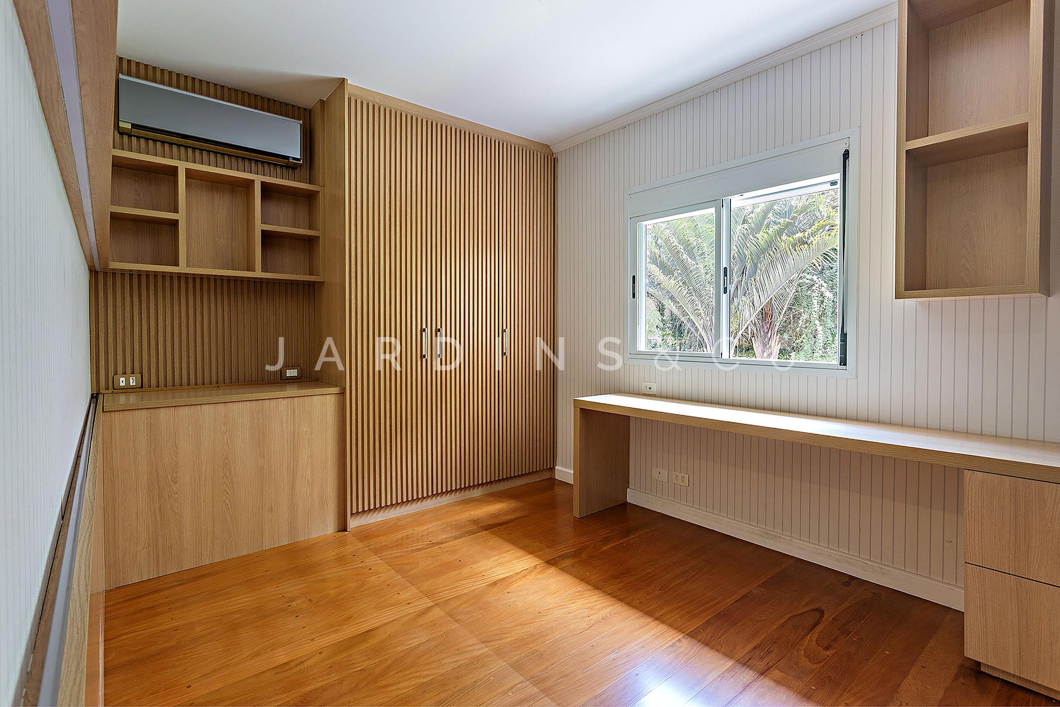 Casa em Condomínio no Jardim Guedala