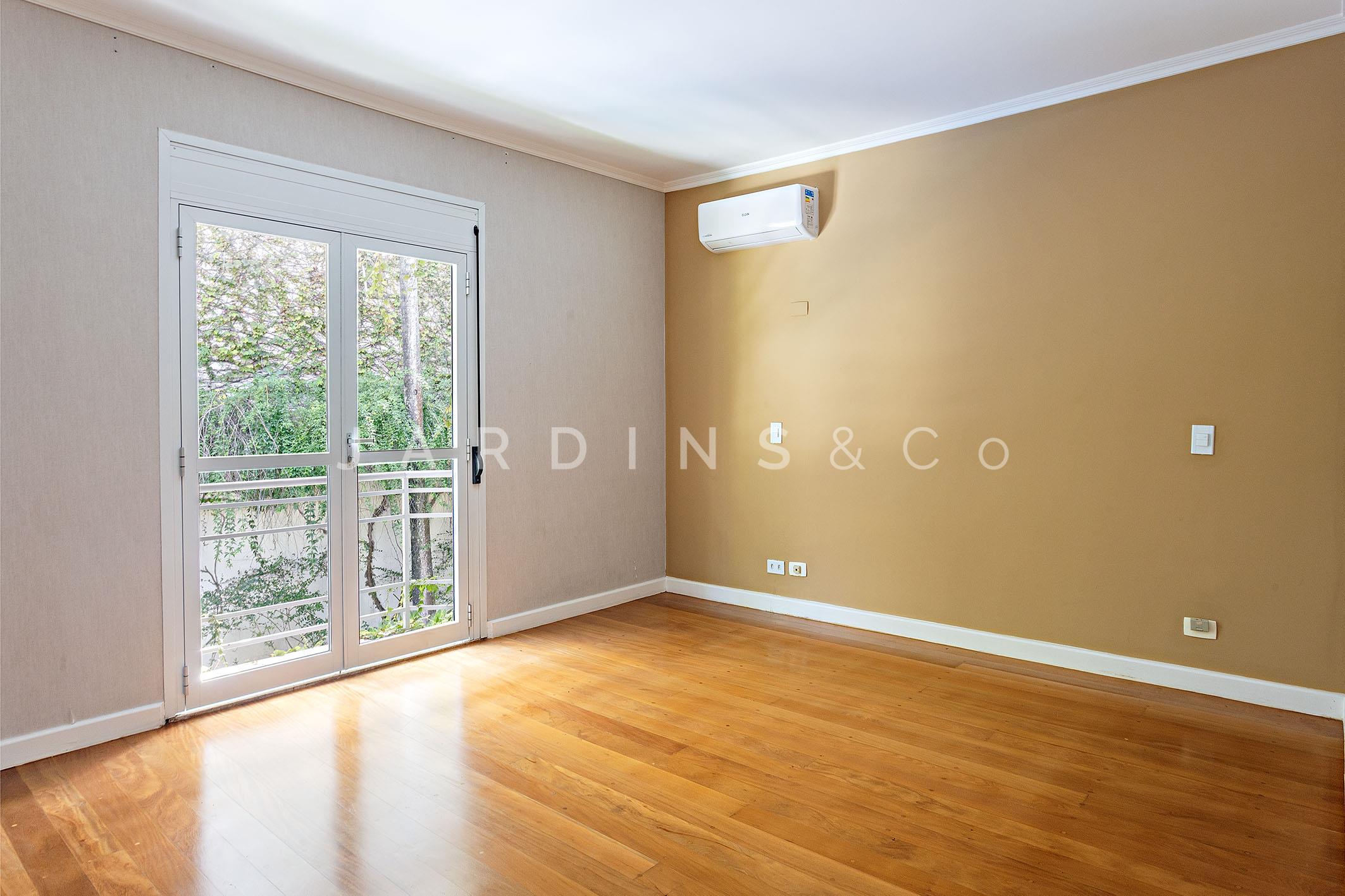 Casa em Condomínio no Jardim Guedala