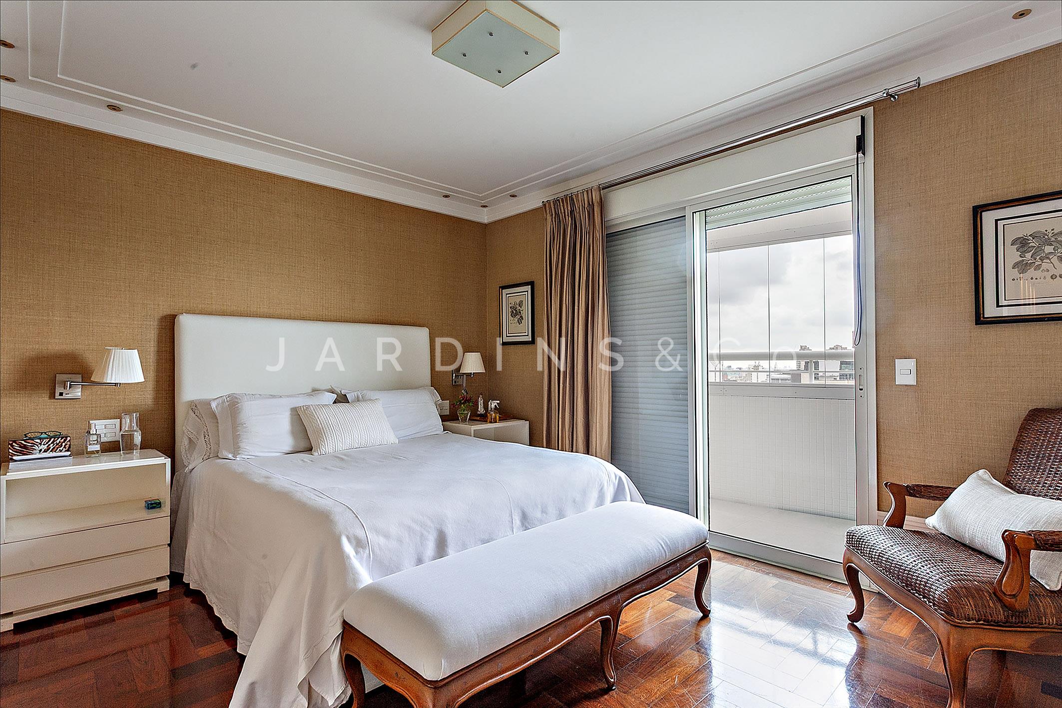 Apartamento no Paraíso