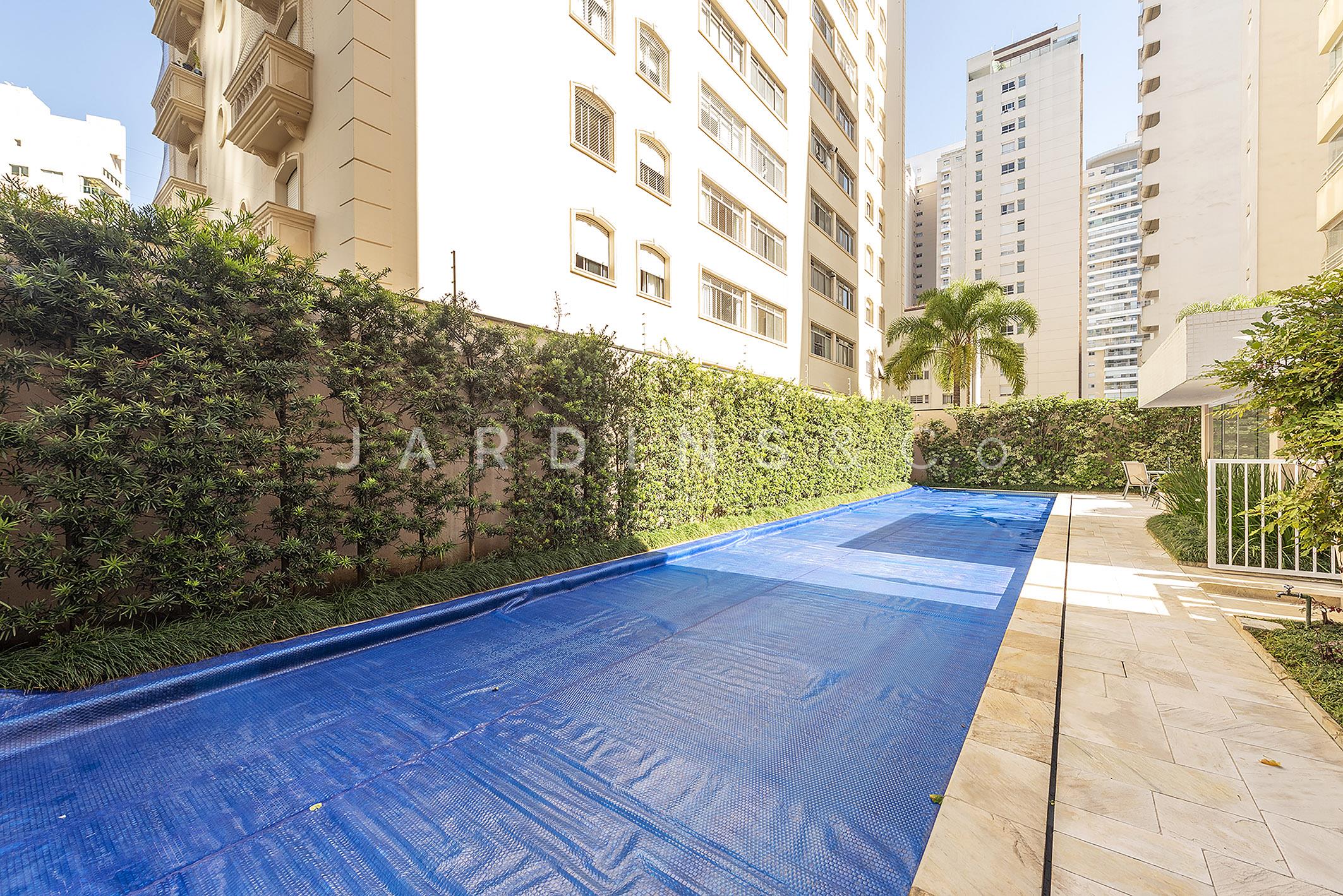 Apartamento no Paraíso