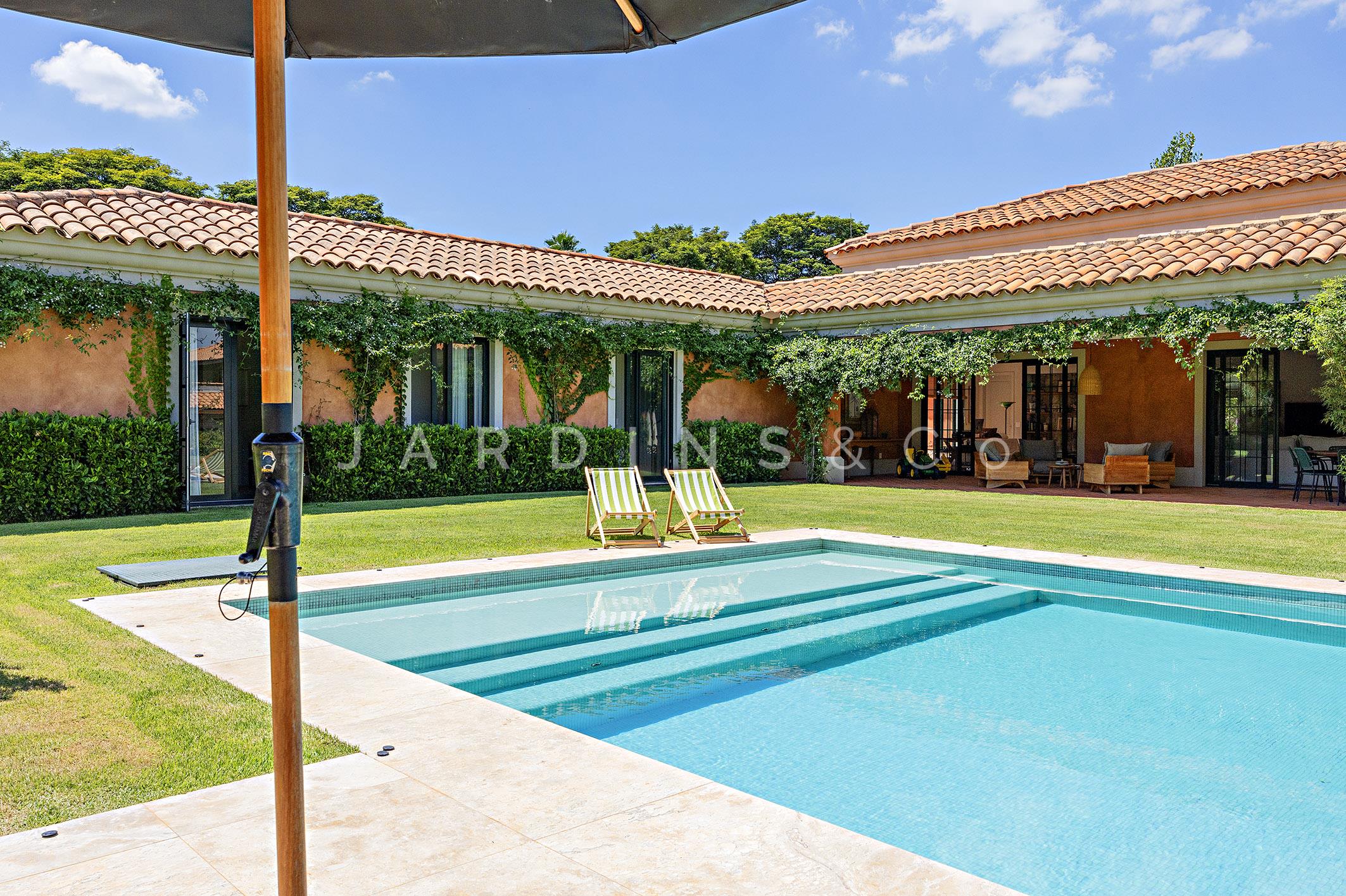 Casa em Condomínio no Chácara Jaraguá