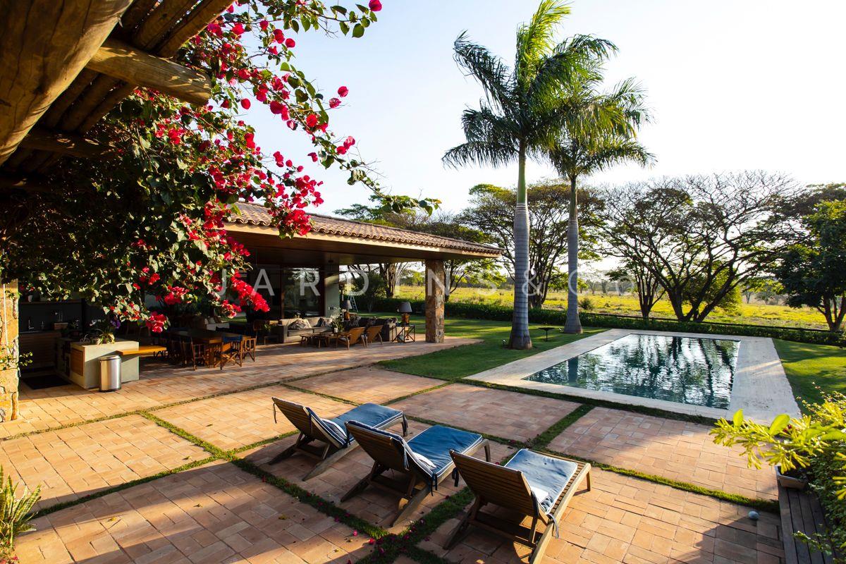 Casa em Condomínio no Chácara Jaraguá