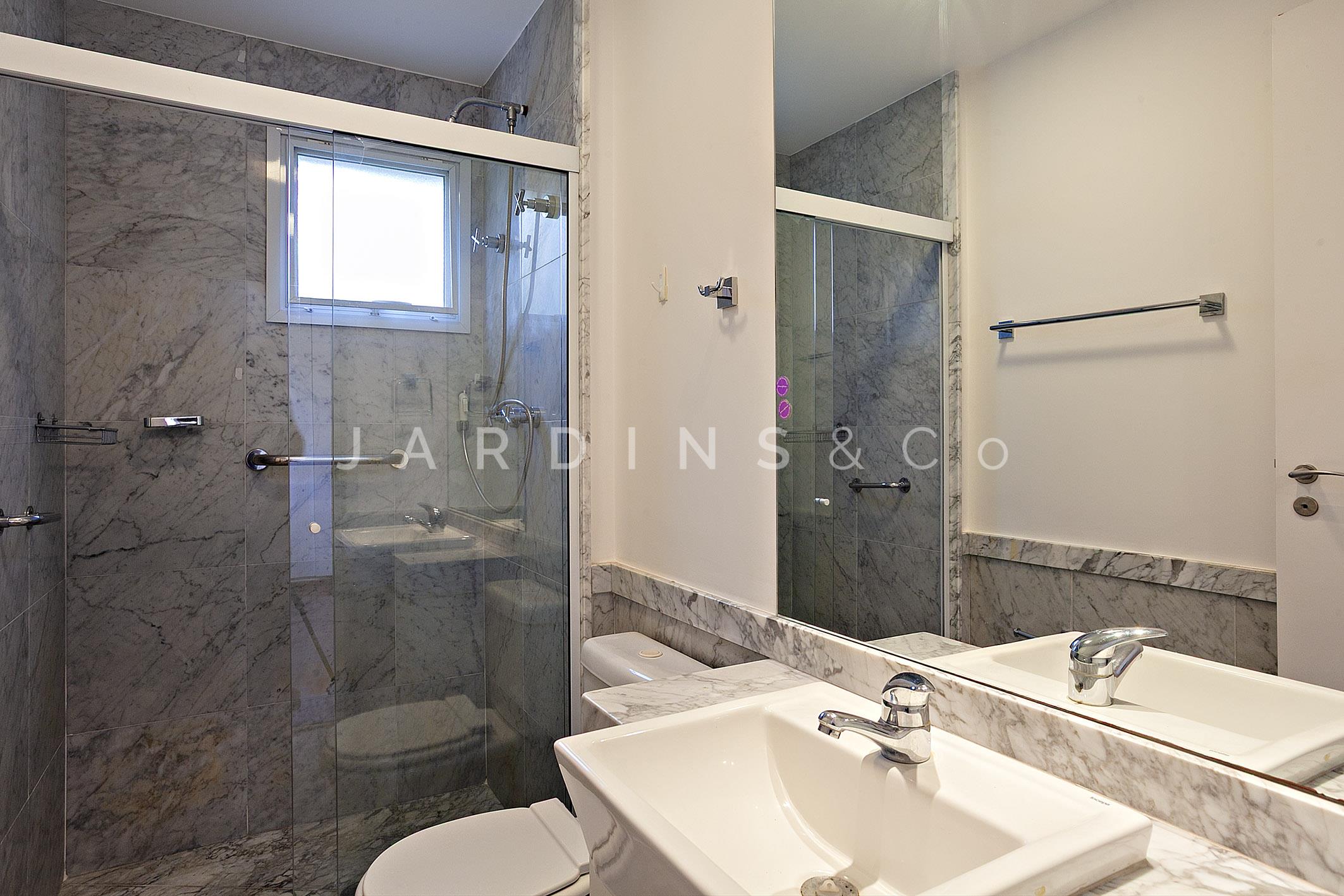 Apartamento no Moema Pássaros