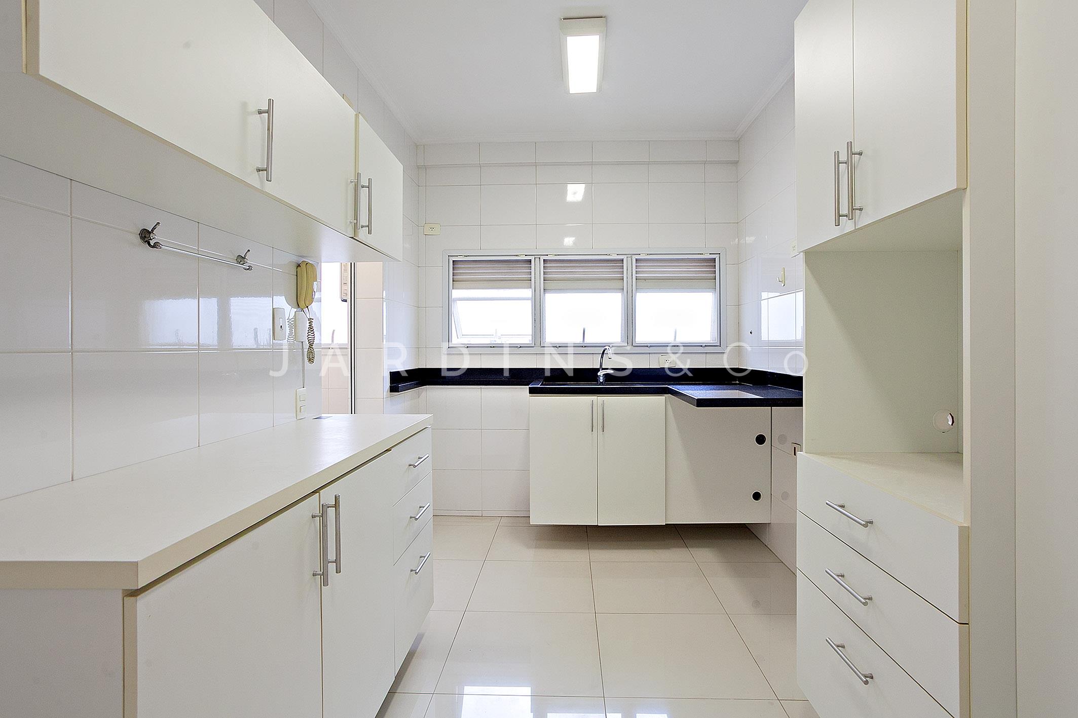 Apartamento no Moema Pássaros