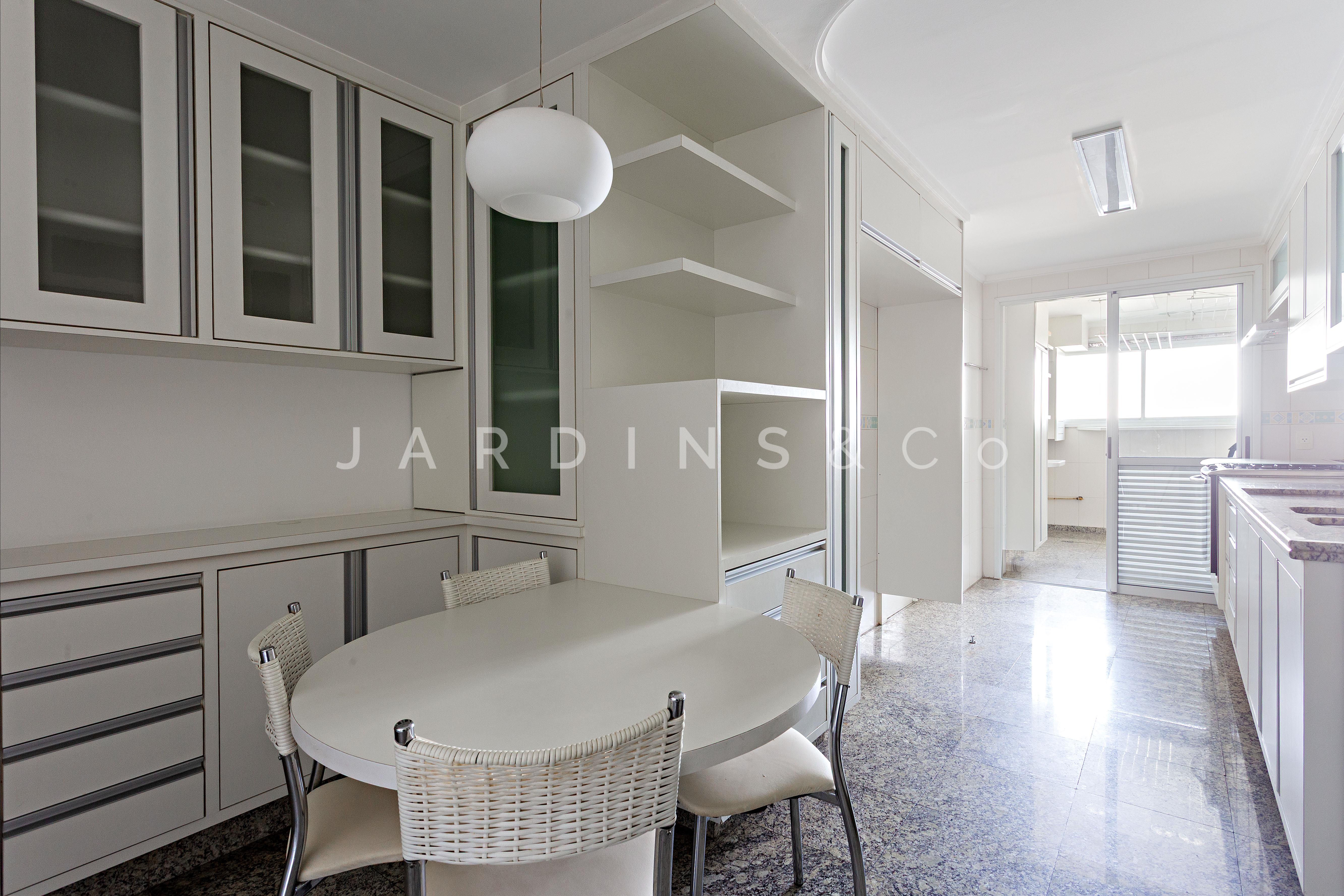 Apartamento no Paraíso