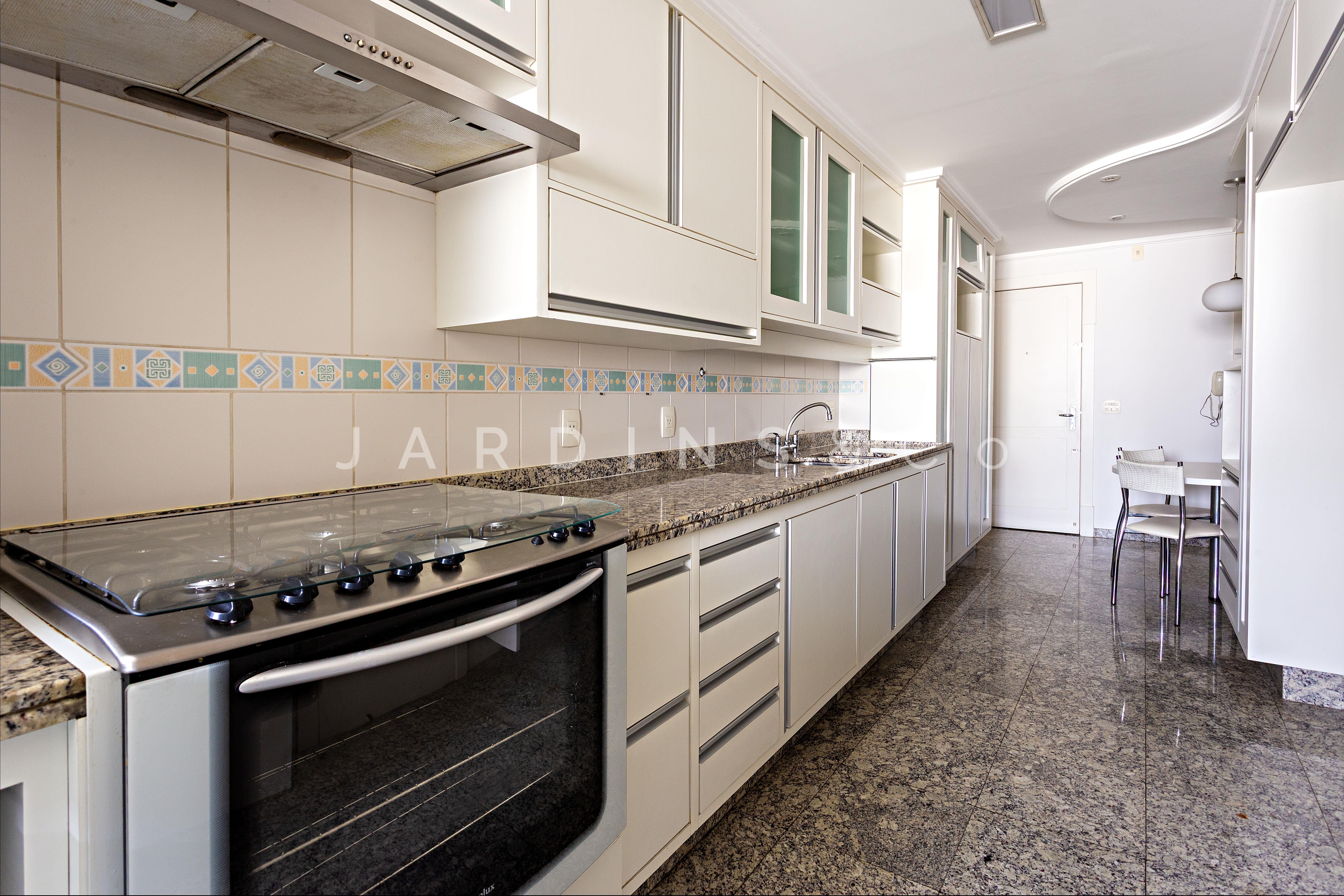 Apartamento no Paraíso