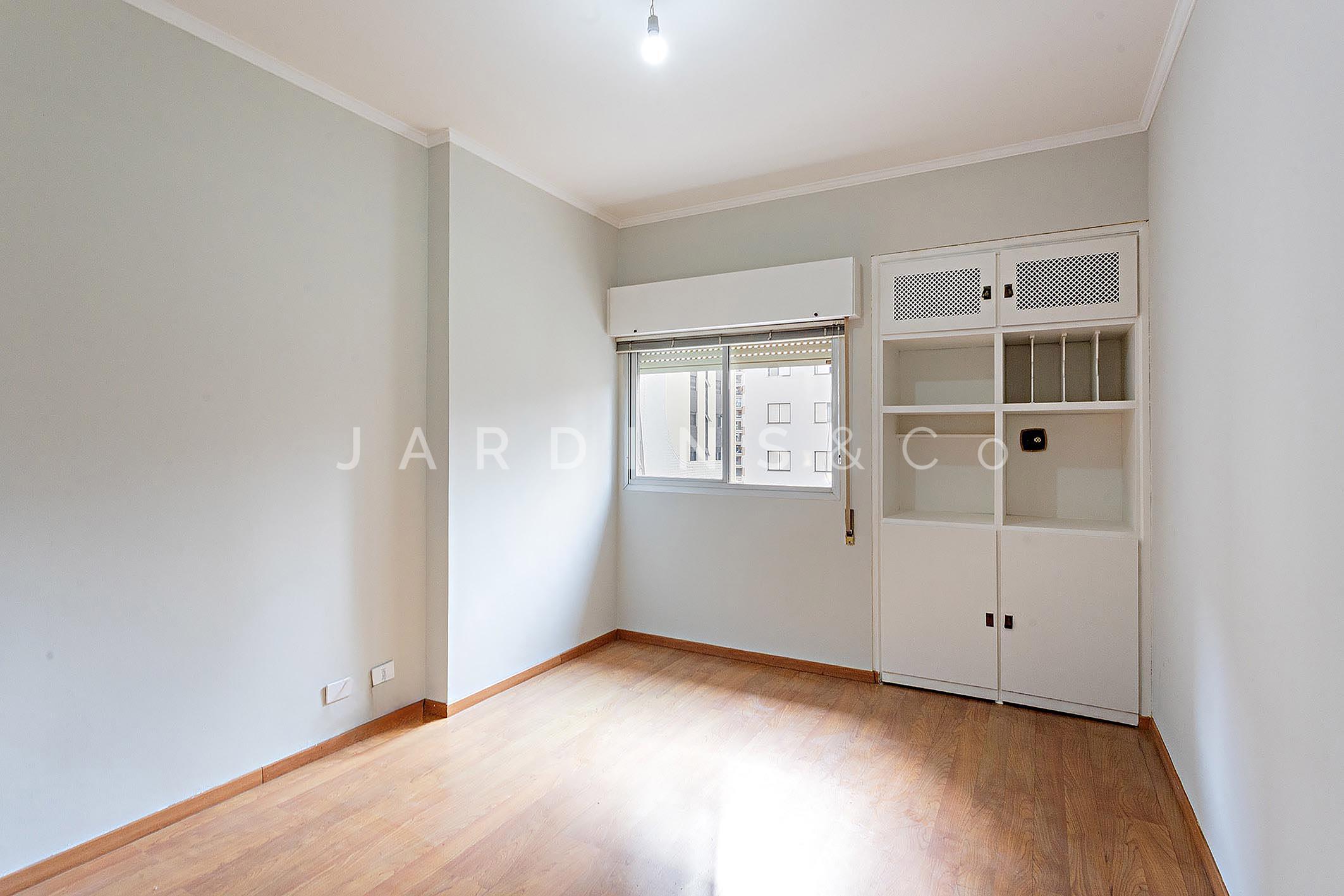 Apartamento no Moema Pássaros