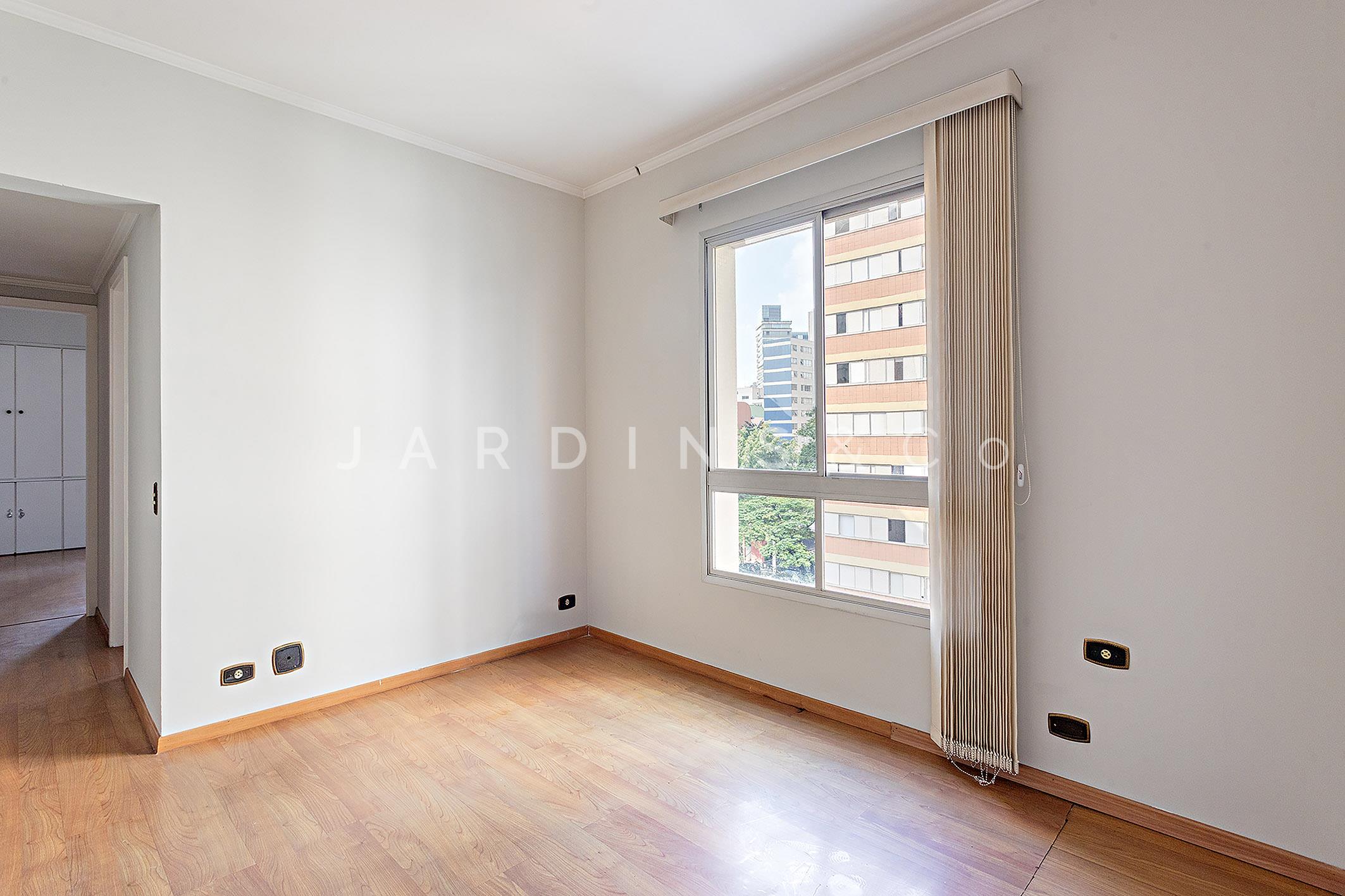 Apartamento no Moema Pássaros