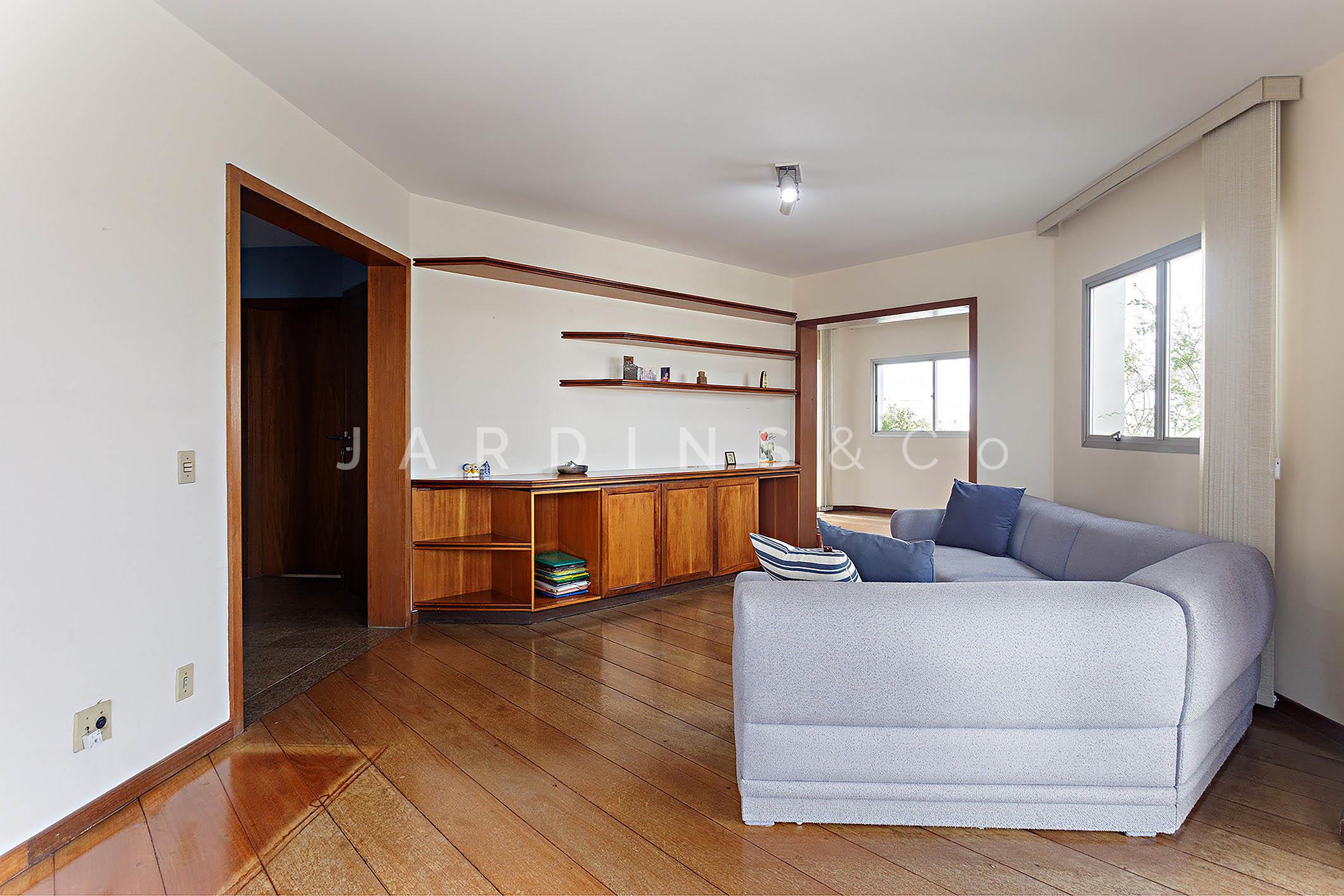 Apartamento no Moema Pássaros
