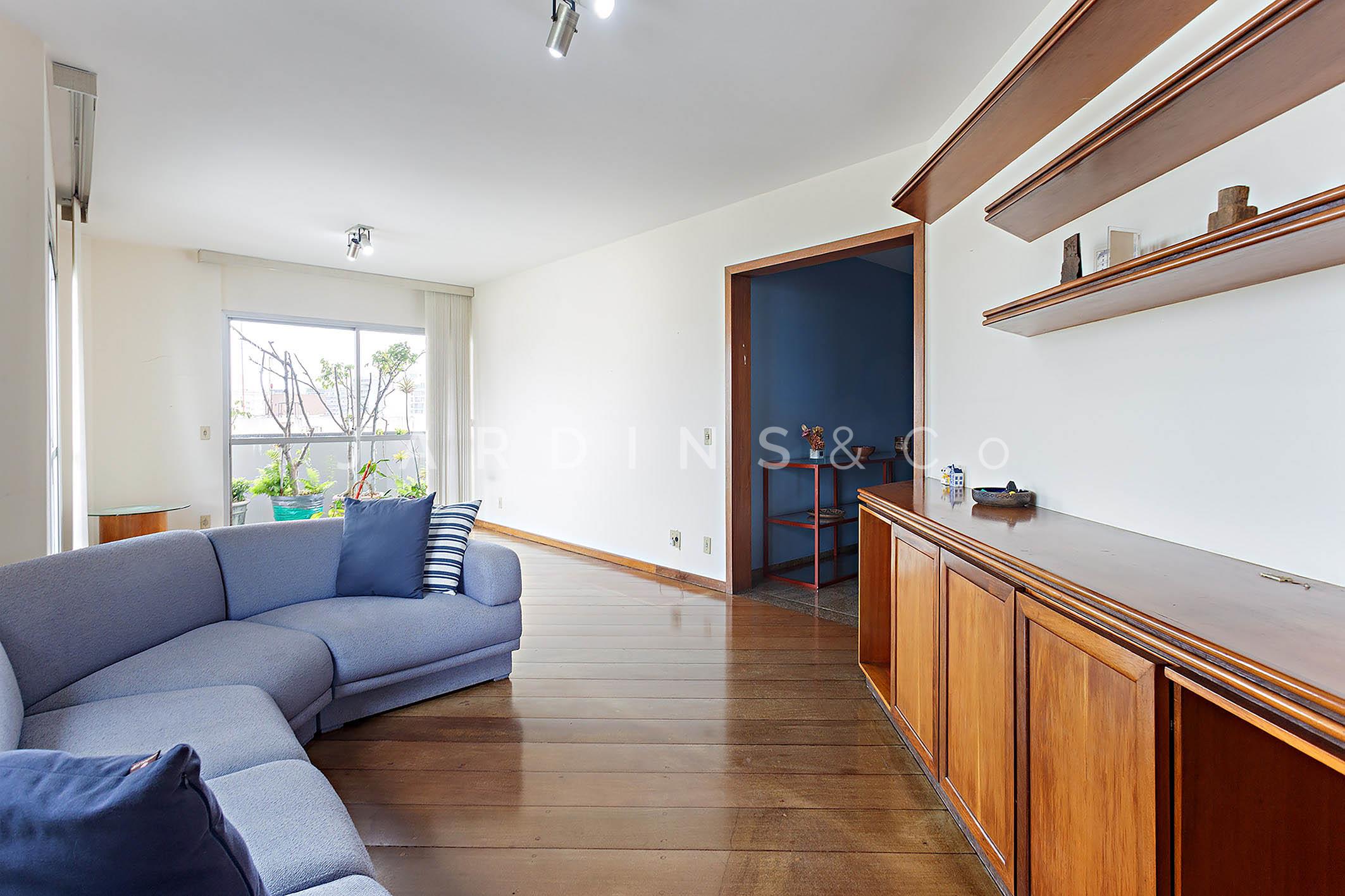 Apartamento no Moema Pássaros