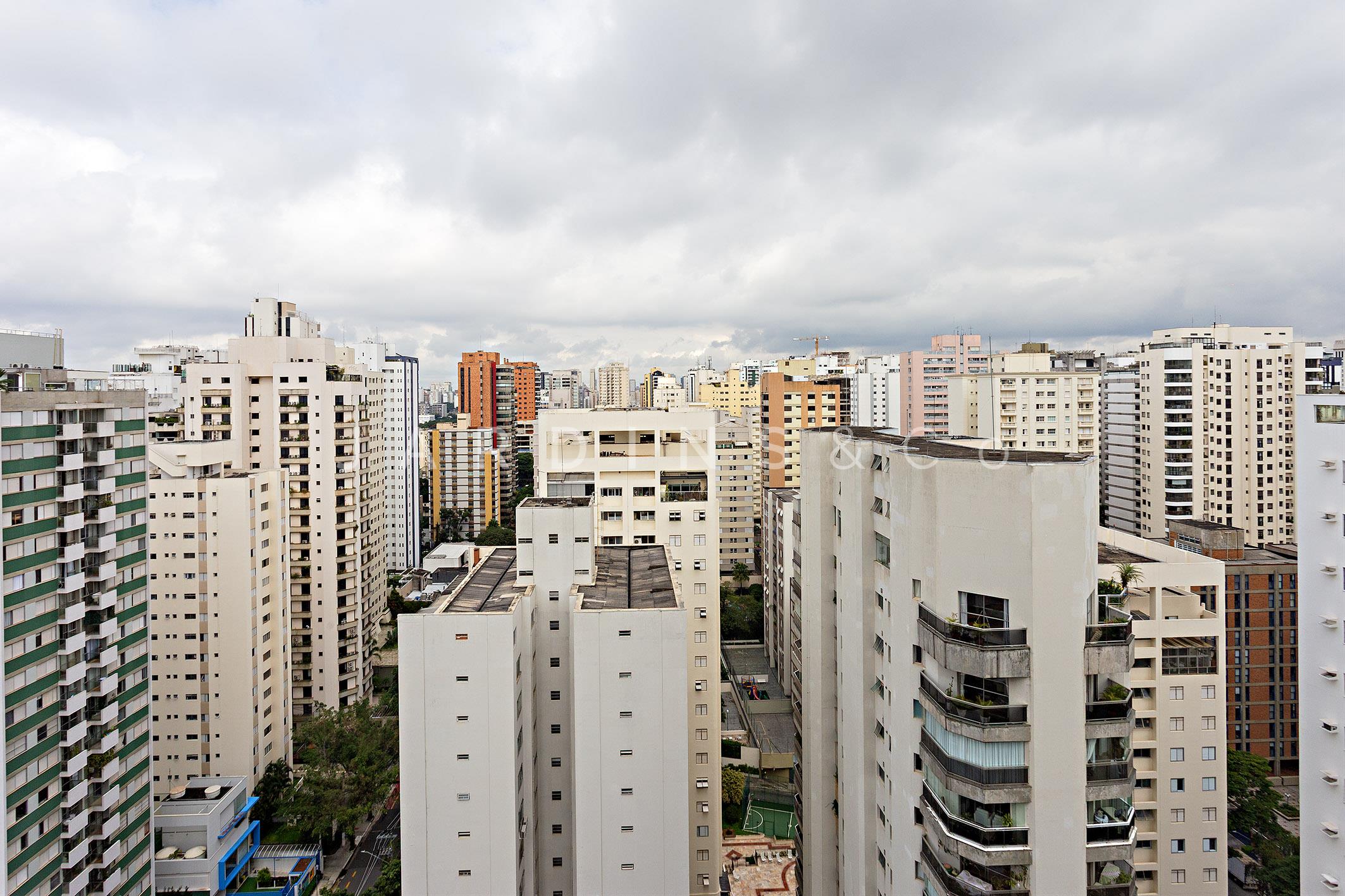 Apartamento no Moema Pássaros