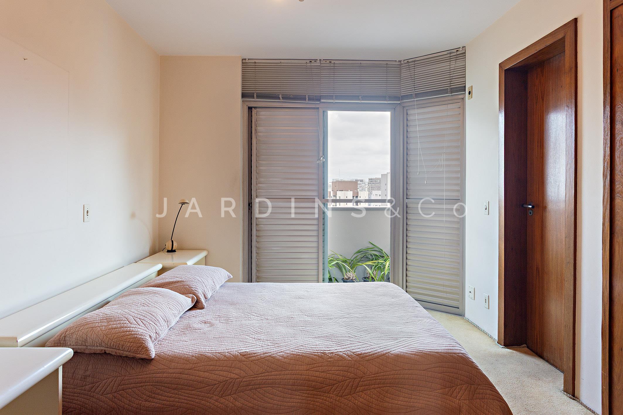 Apartamento no Moema Pássaros